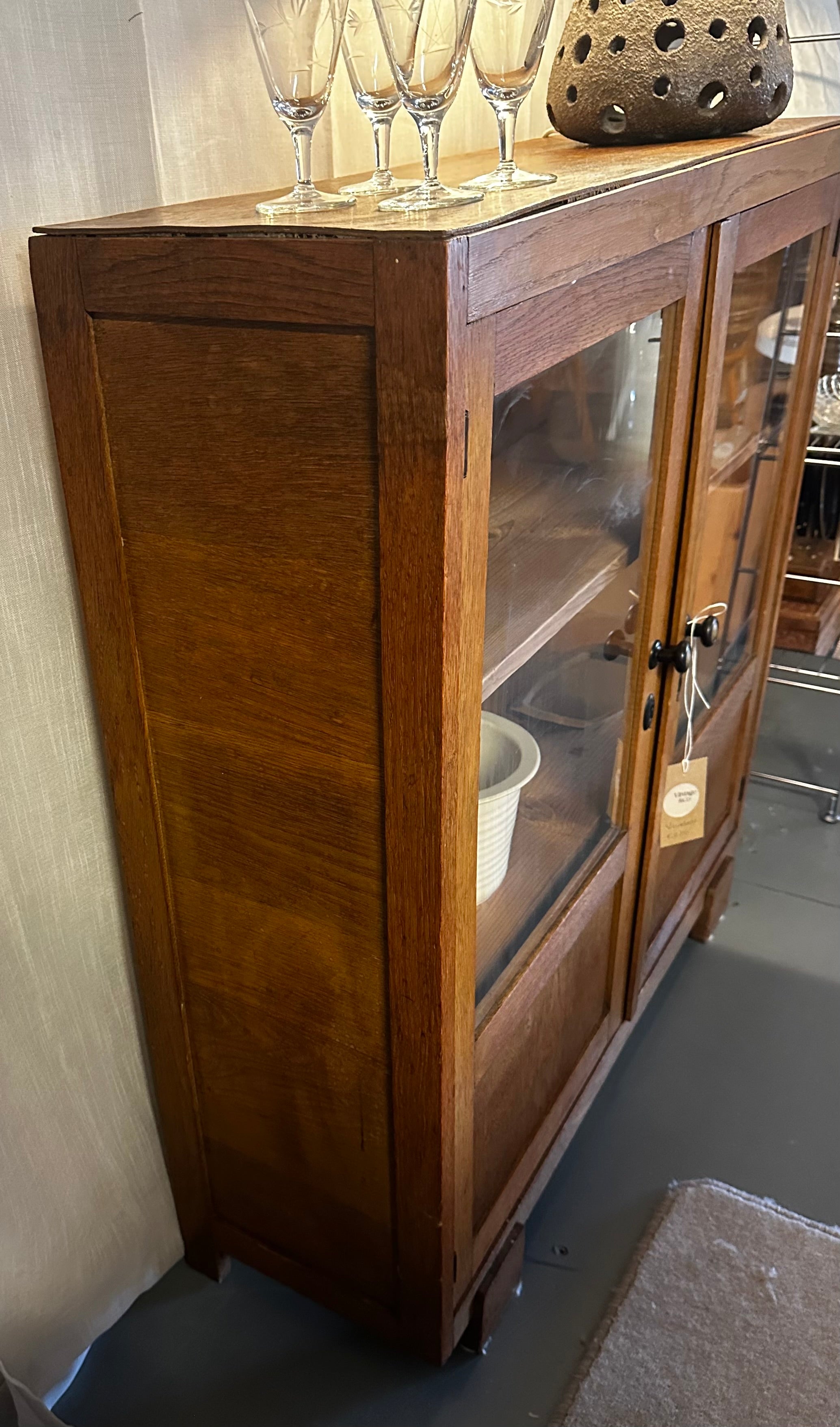 Vintage vitrinekast