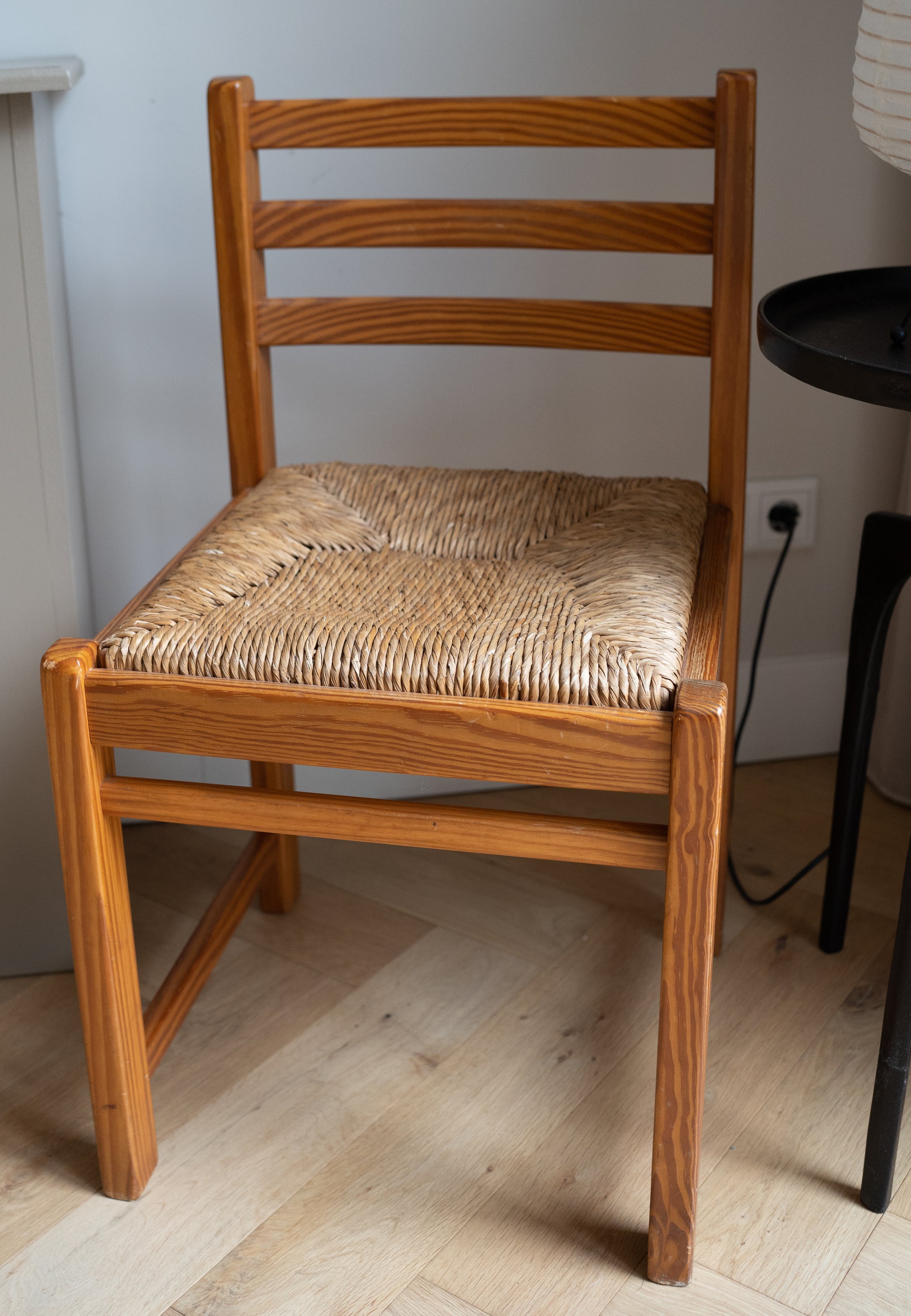 Set van 2 grenen houten stoelen