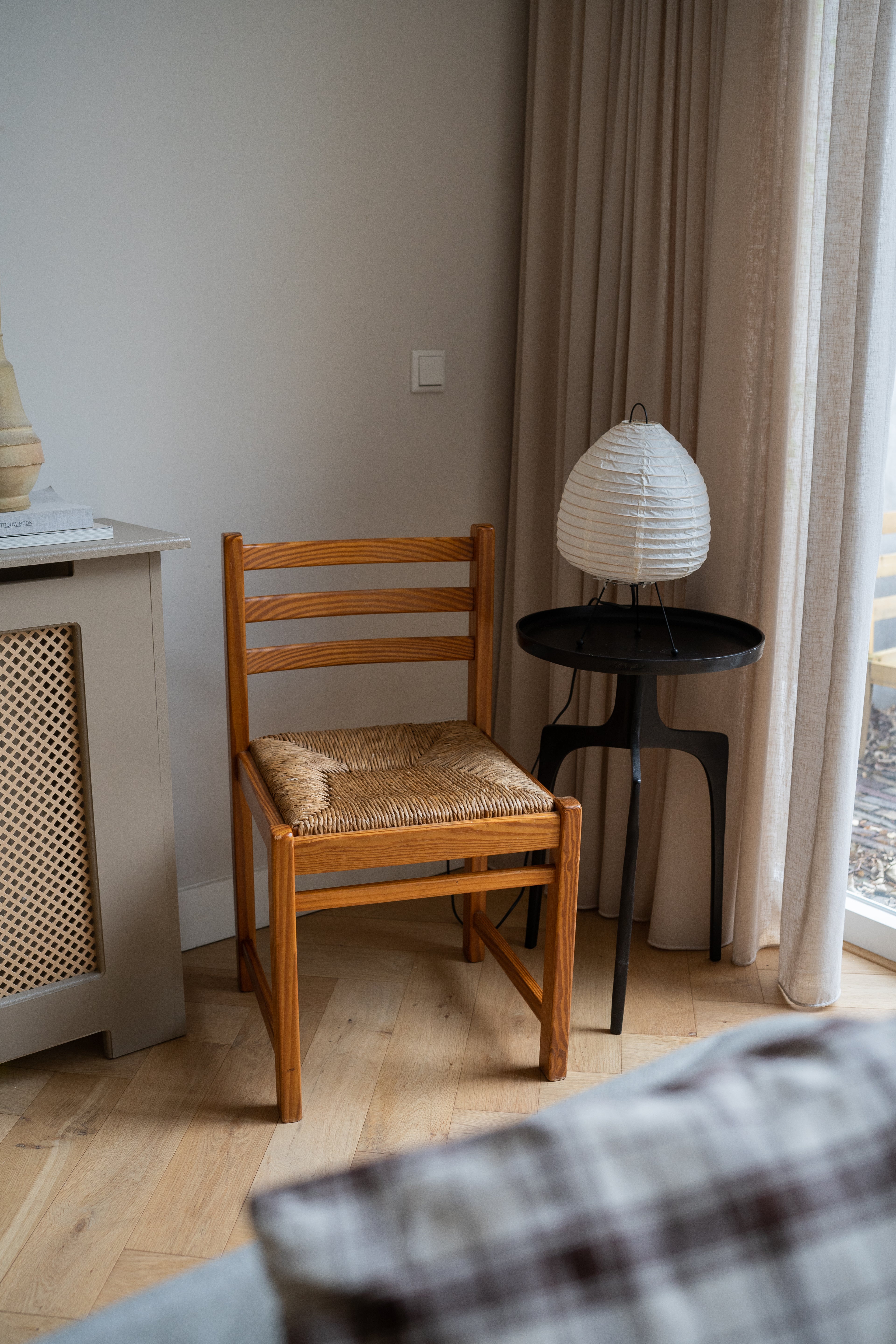 Set van 2 grenen houten stoelen