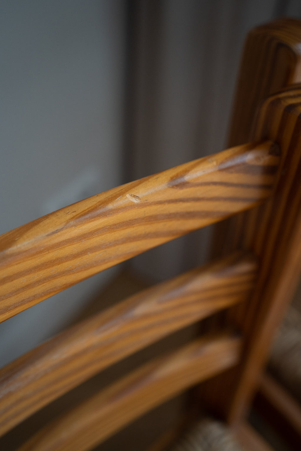 Set van 2 grenen houten stoelen