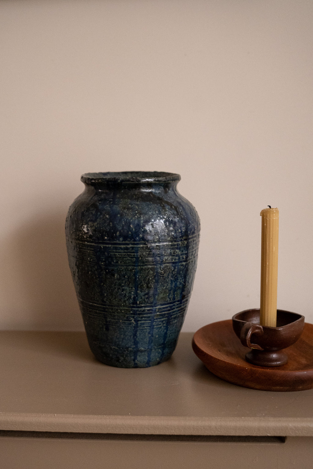 Grote donkerblauwe vaas