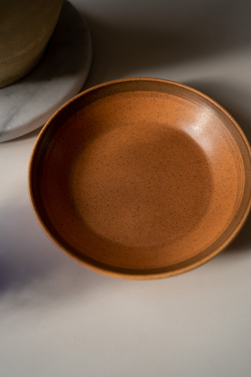 Oranje bruine schaal