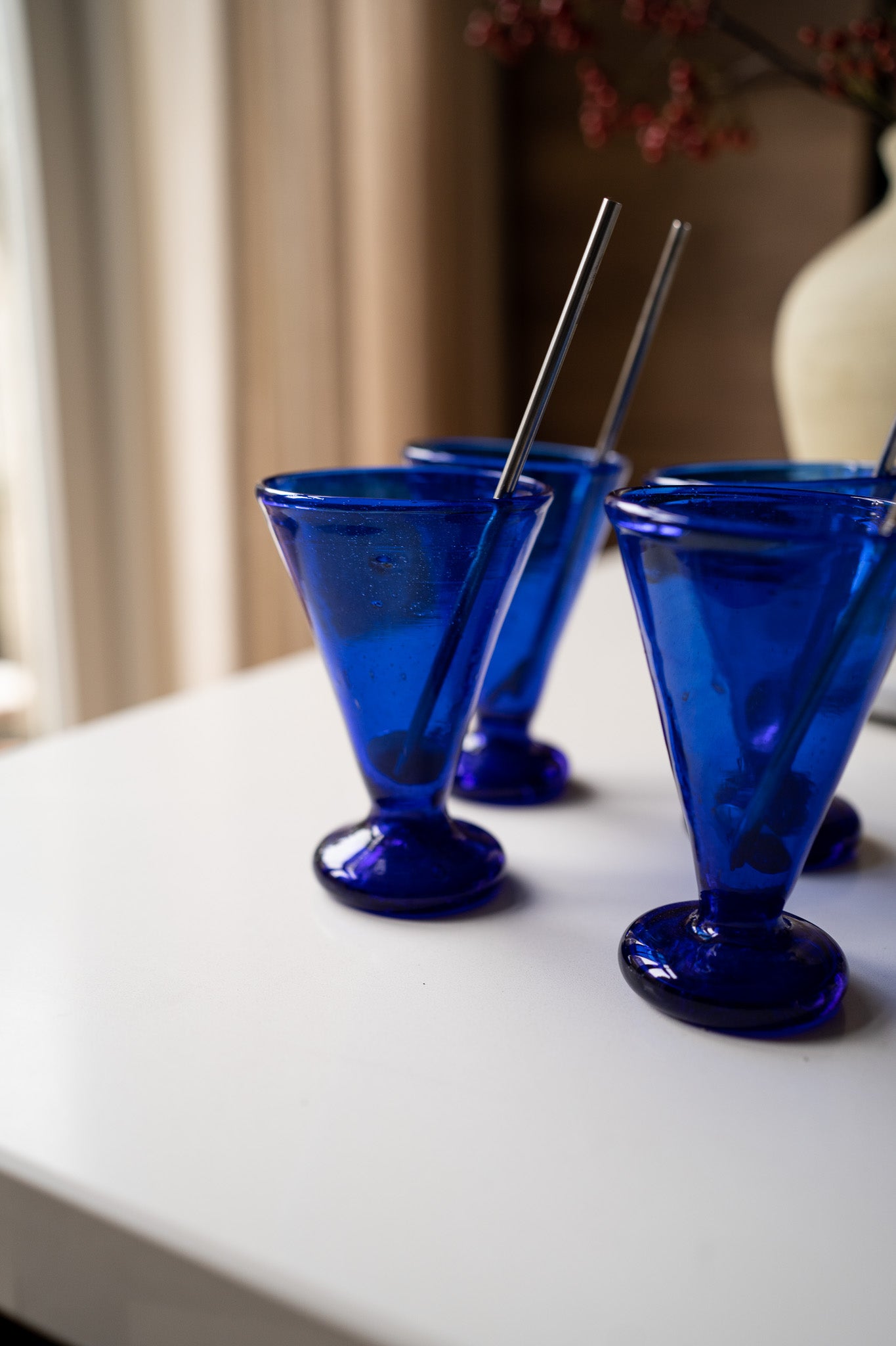 Set van 4 blauwe cocktail glazen