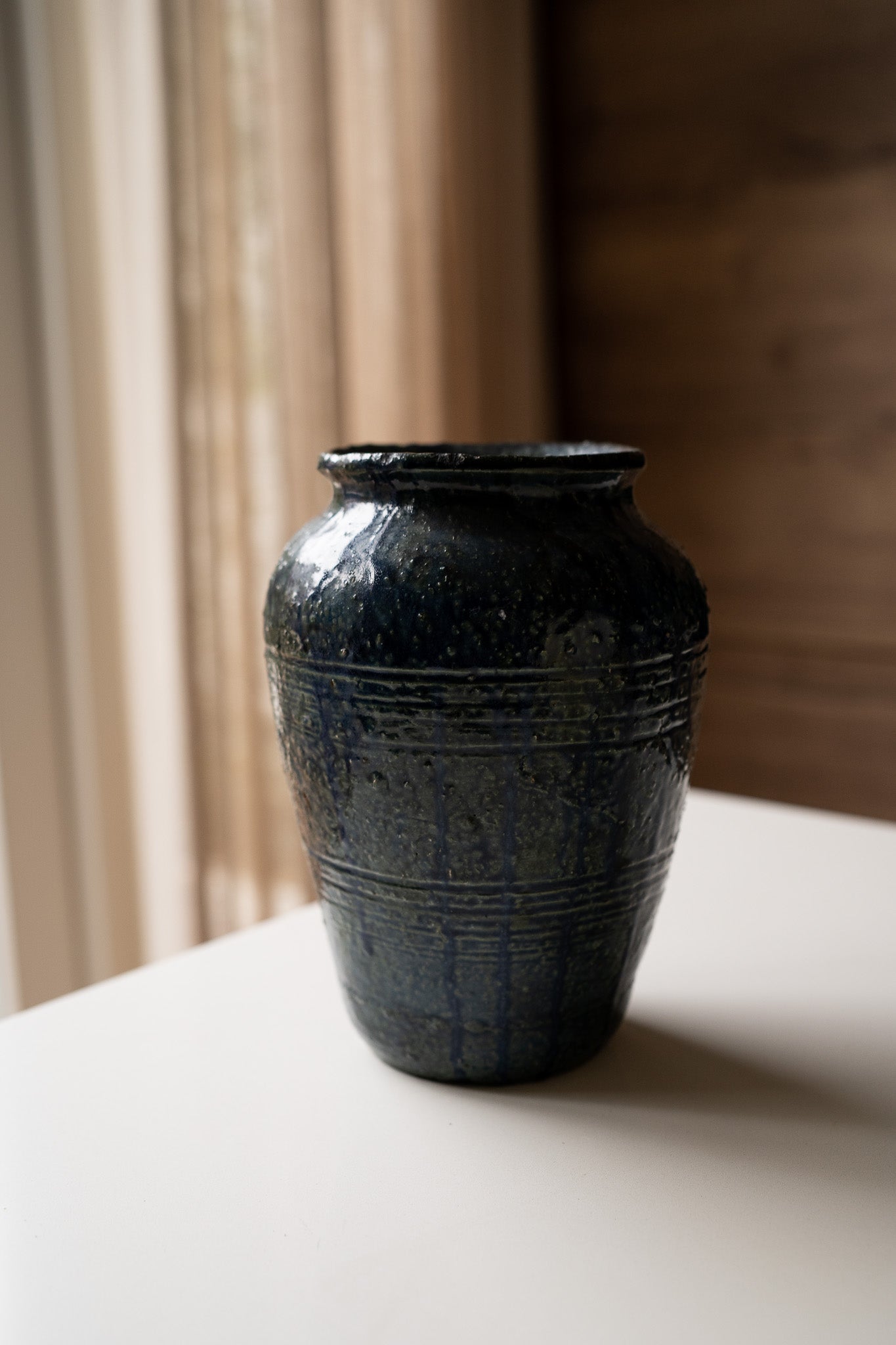 Grote donkerblauwe vaas