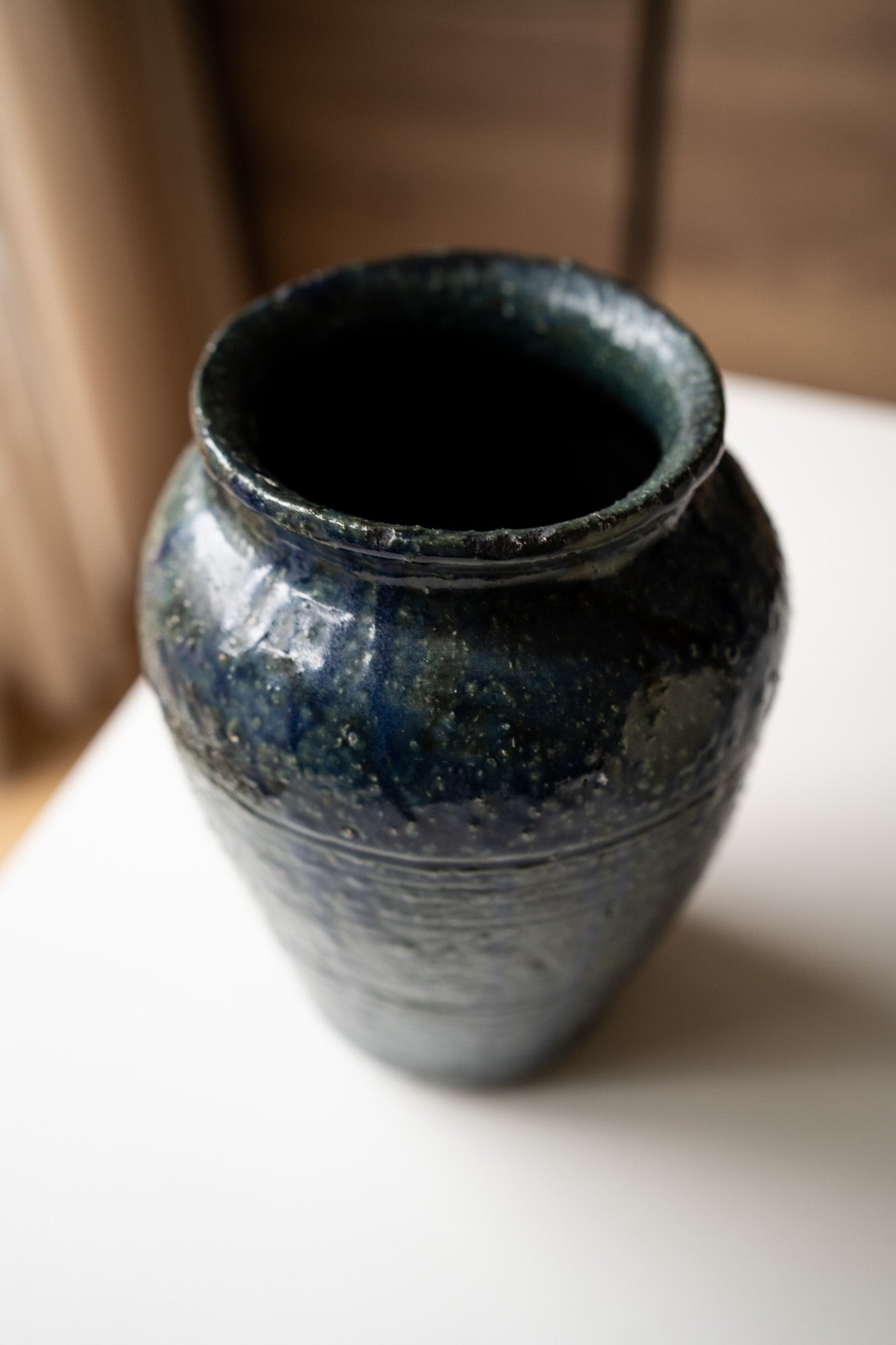 Grote donkerblauwe vaas