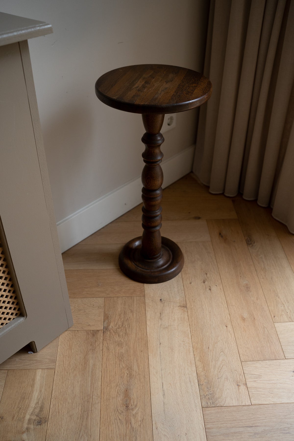 Vintage houten pilaar/ plantentafel