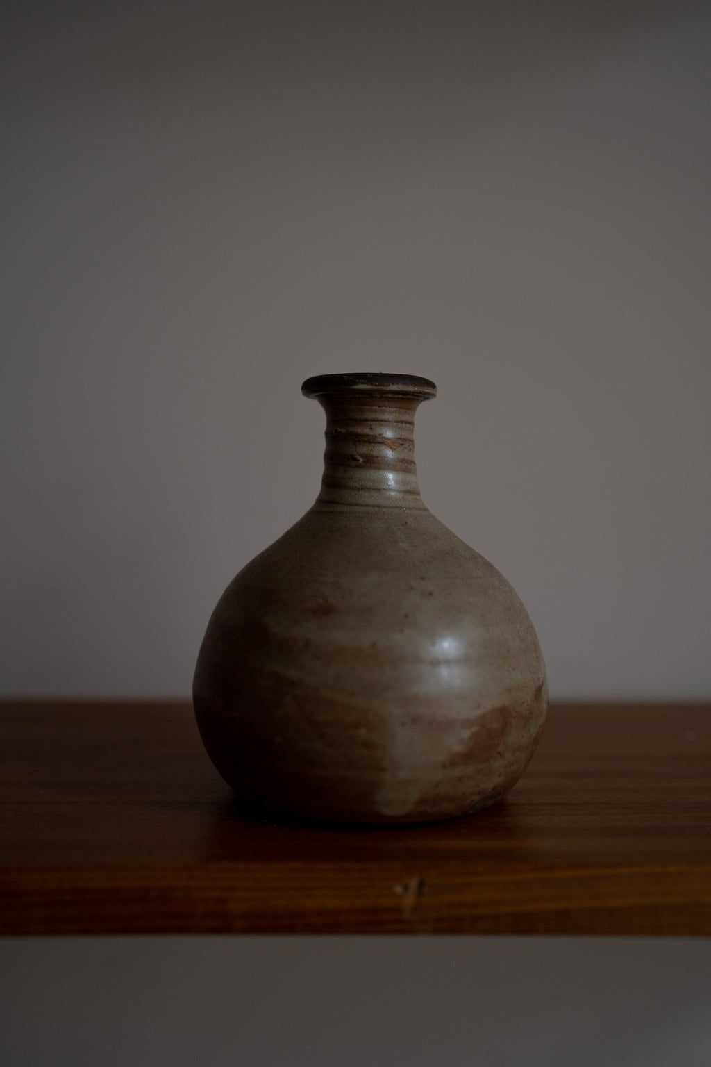 Vintage keramieken vaas – aardetinten