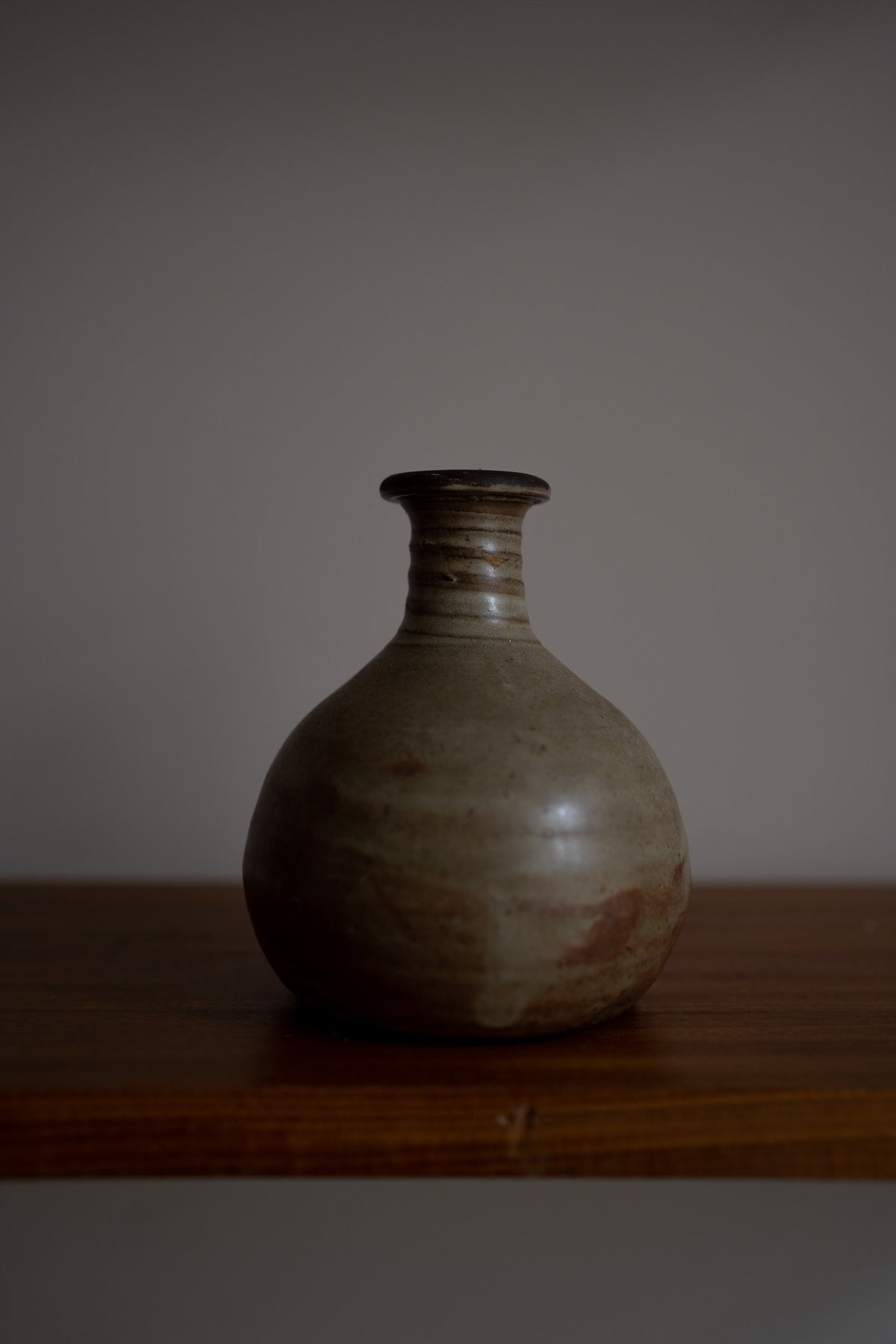 Vintage keramieken vaas – aardetinten