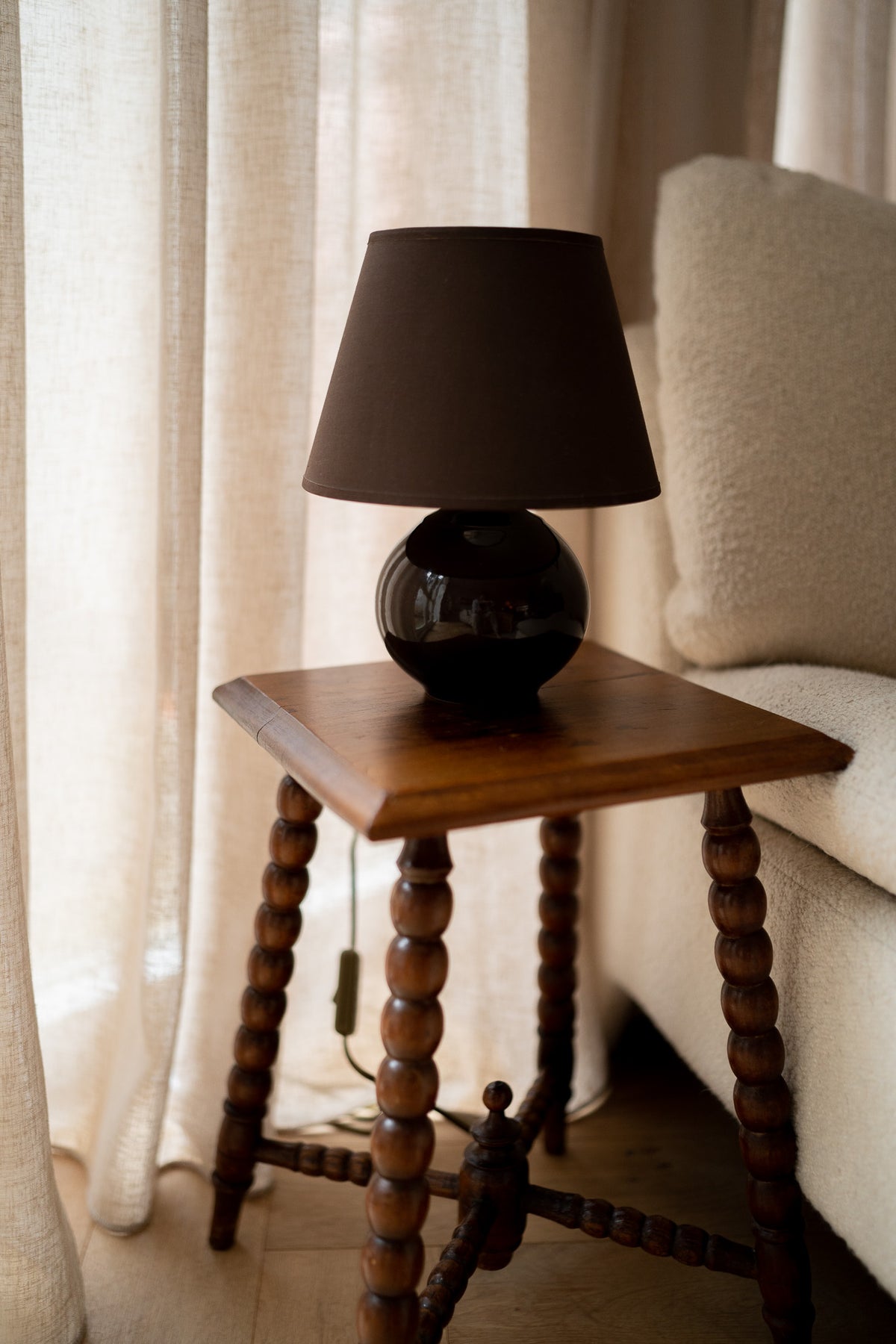 Donkerbruine bollamp