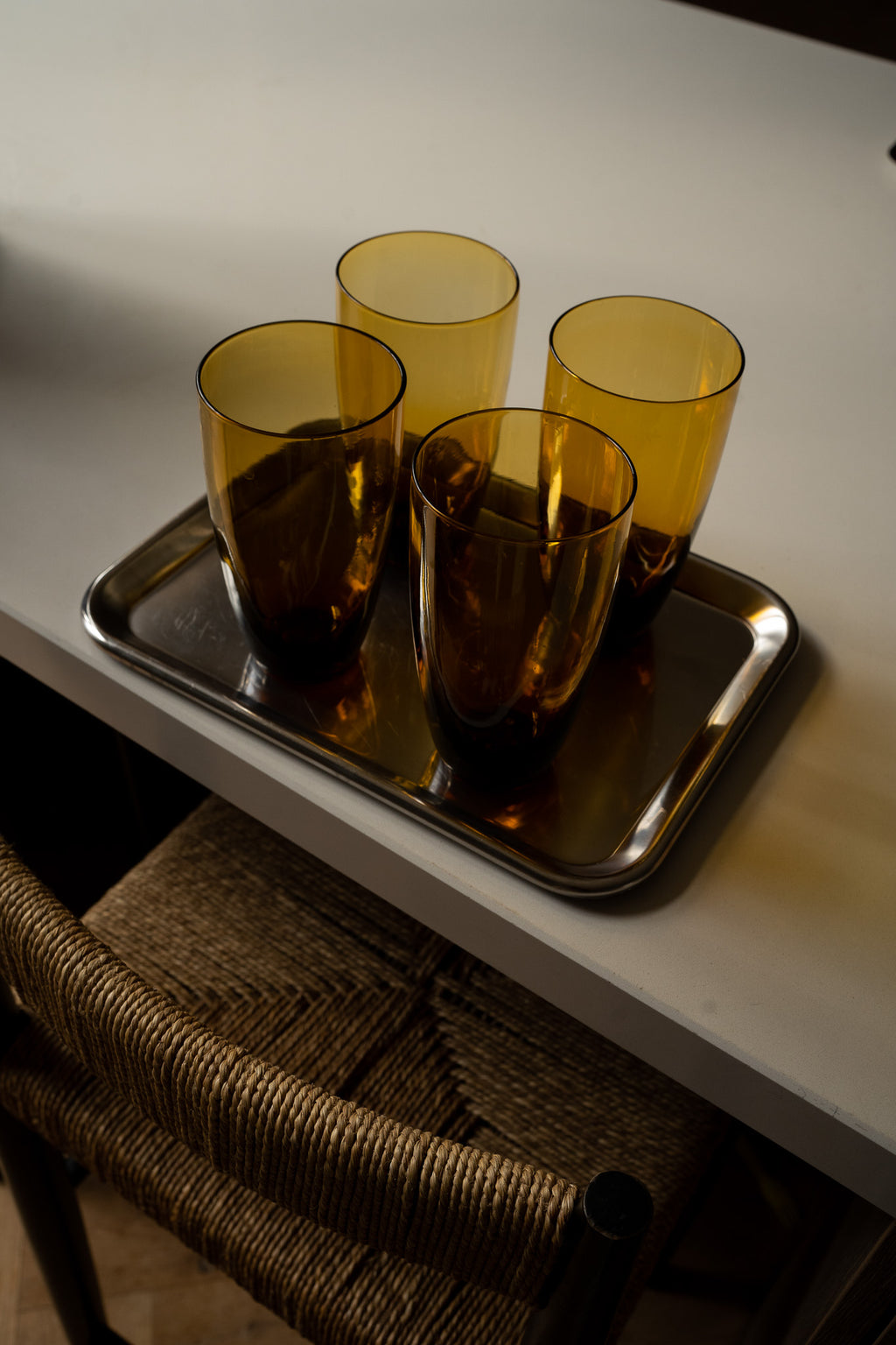 Set van 4 grote amberkleurige glazen