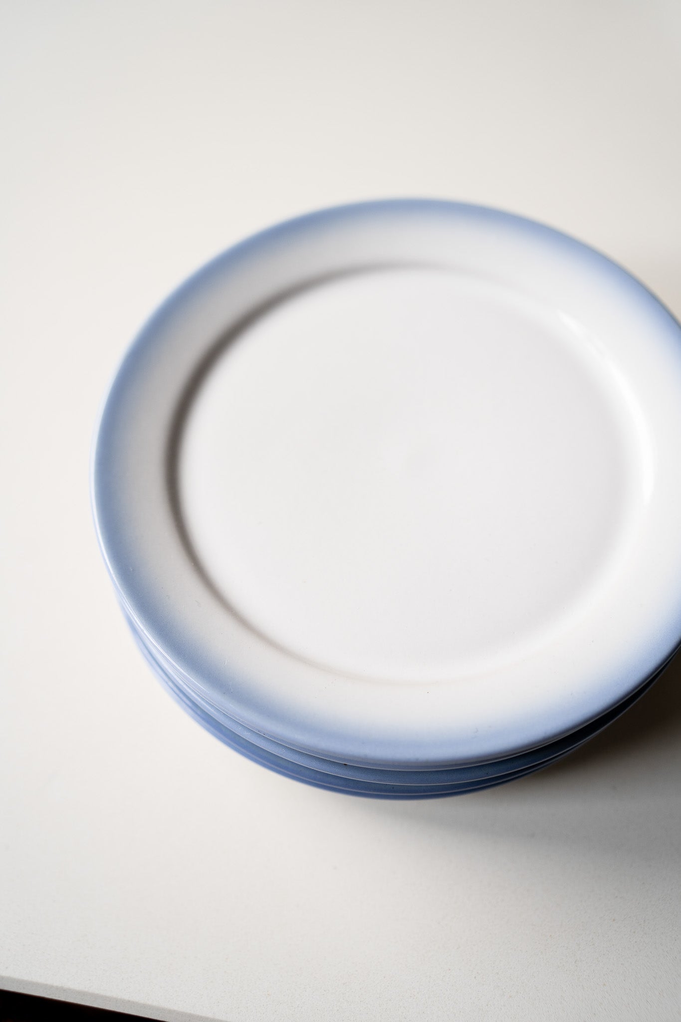 5 lichtblauwe ontbijtborden