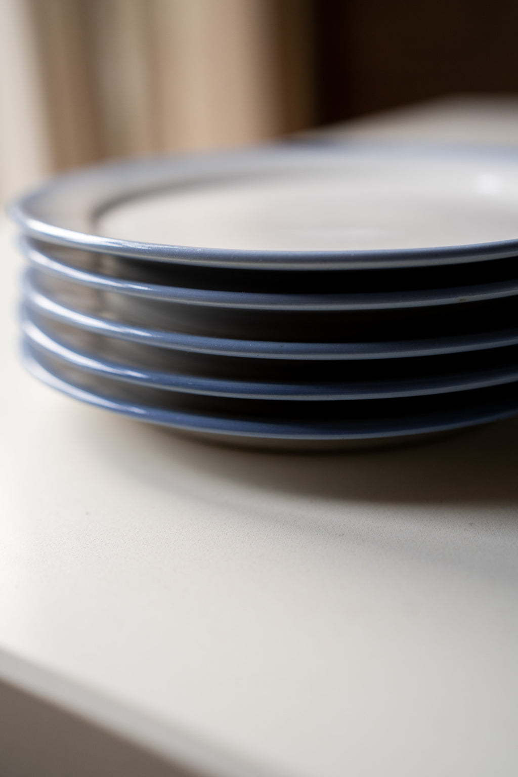 5 lichtblauwe ontbijtborden