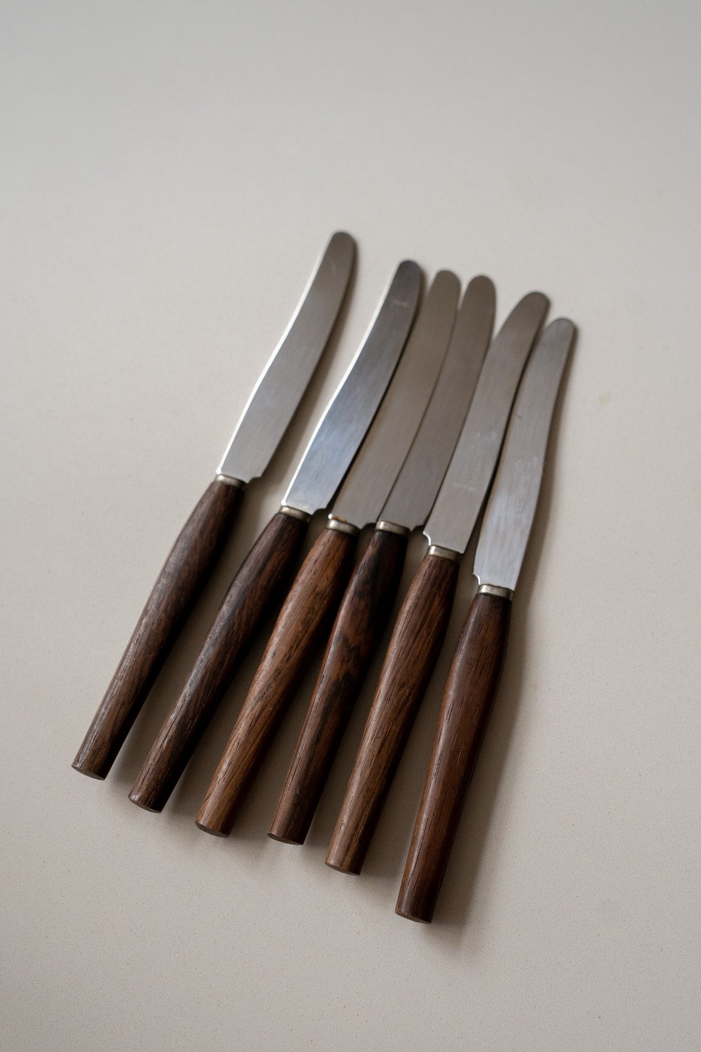 6 kaasmesjes met houten handvat