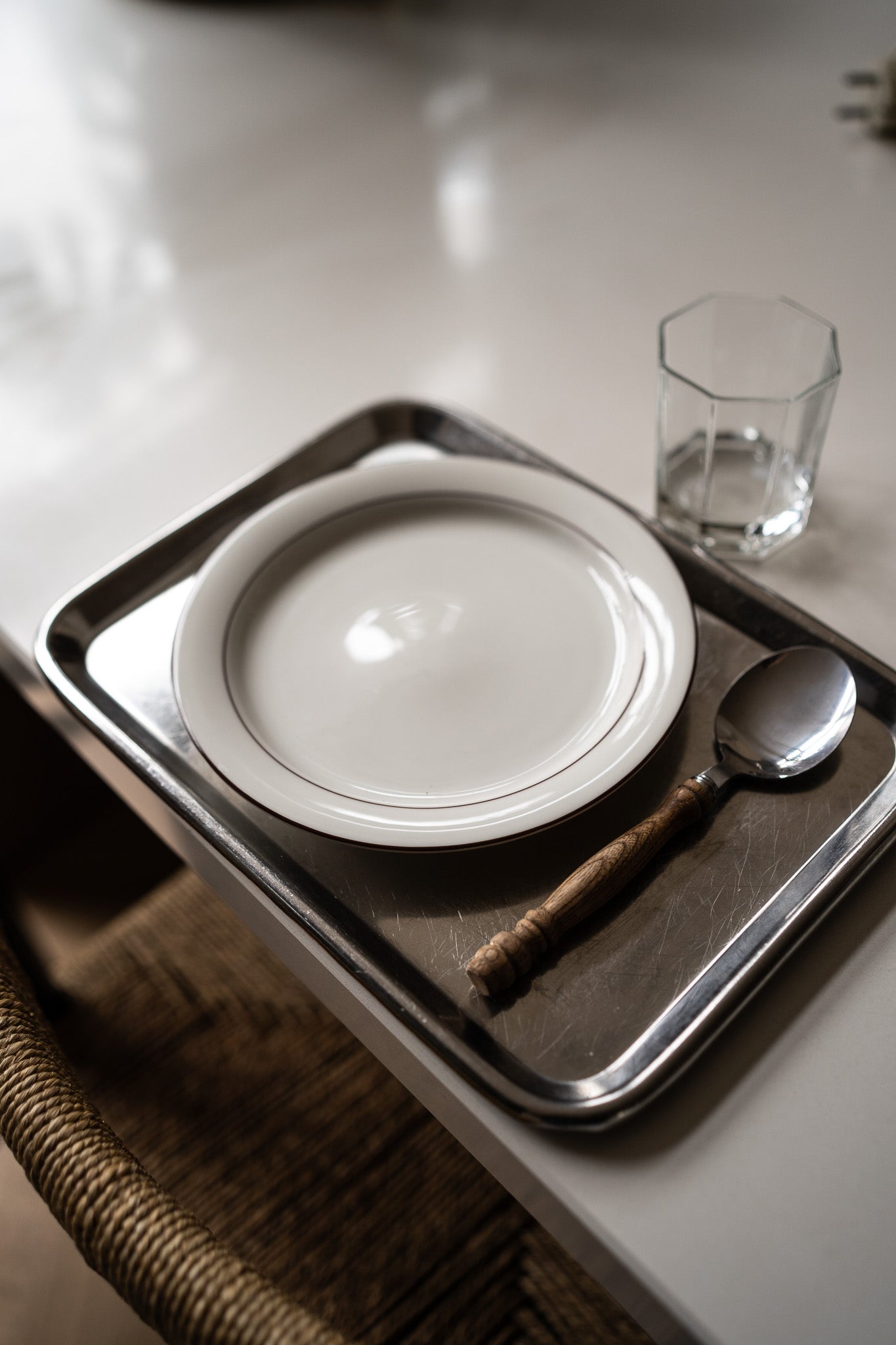 6 ontbijtborden wit met bruine rand