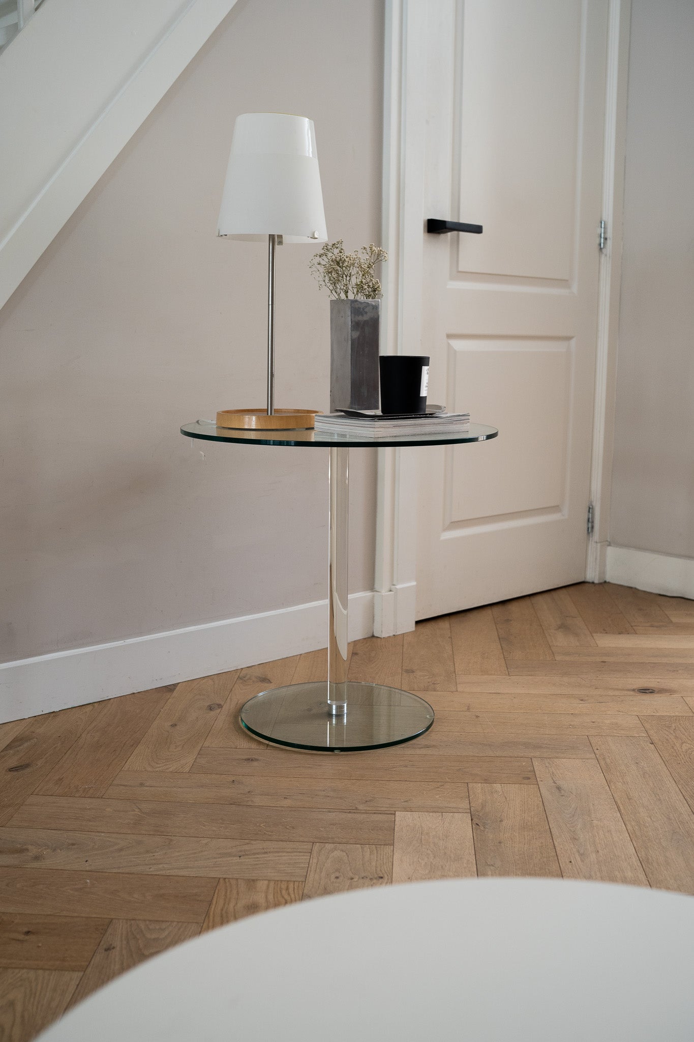 Ronde glazen bijzettafel