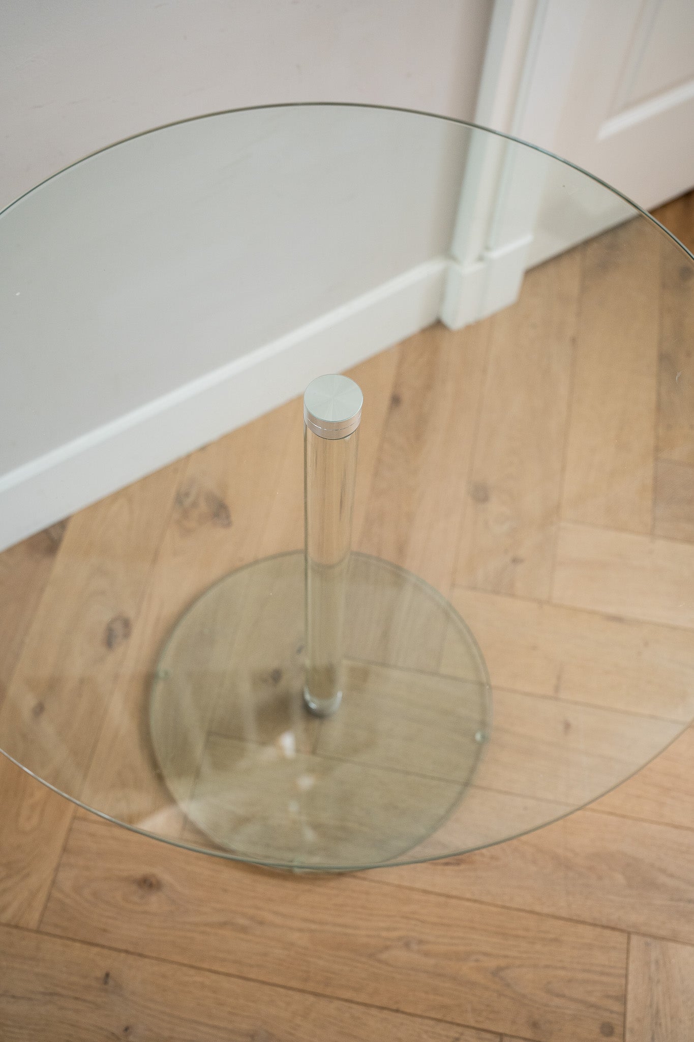 Ronde glazen bijzettafel