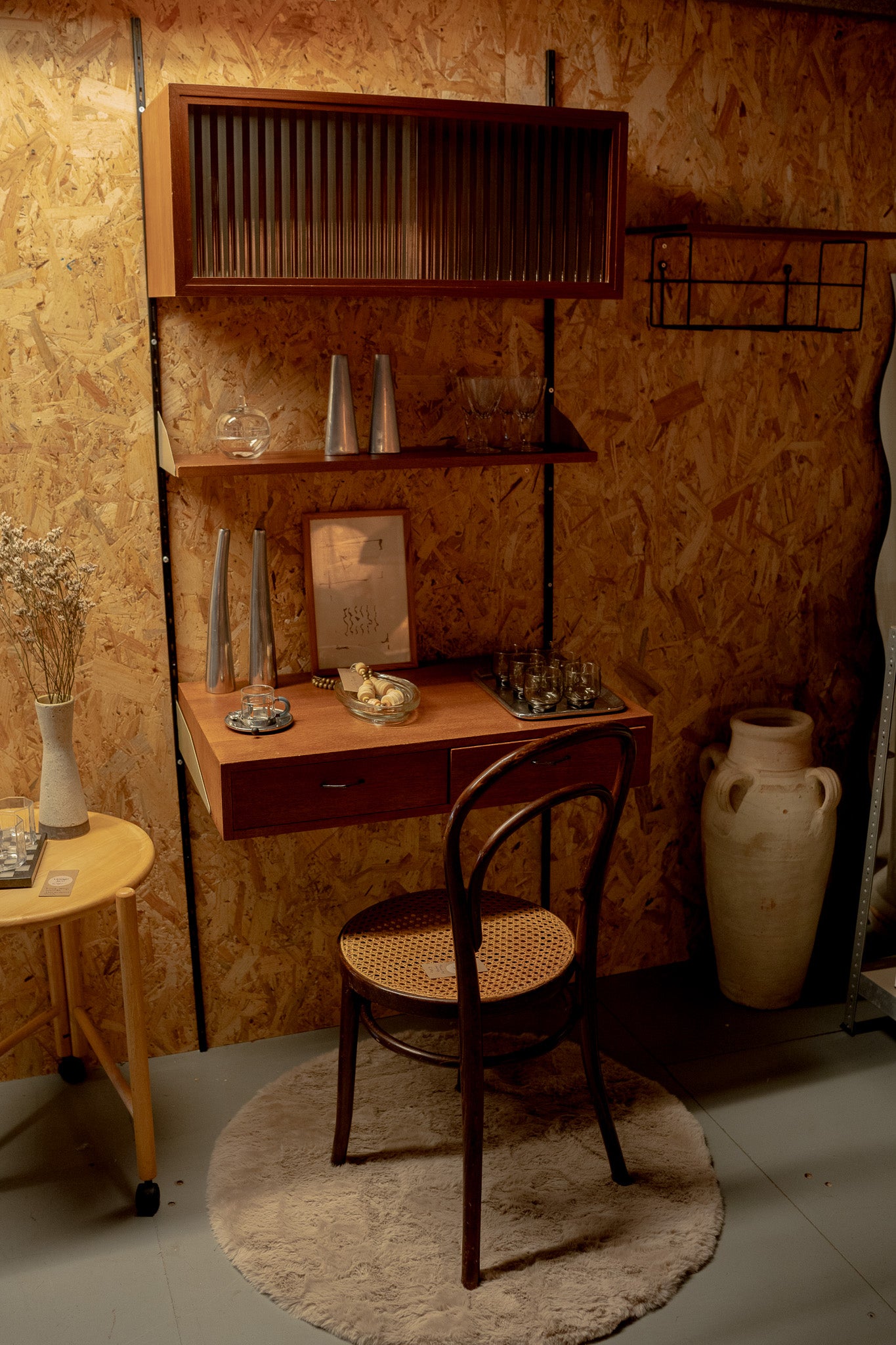 Vintage wandkast - plank - bureau - kast