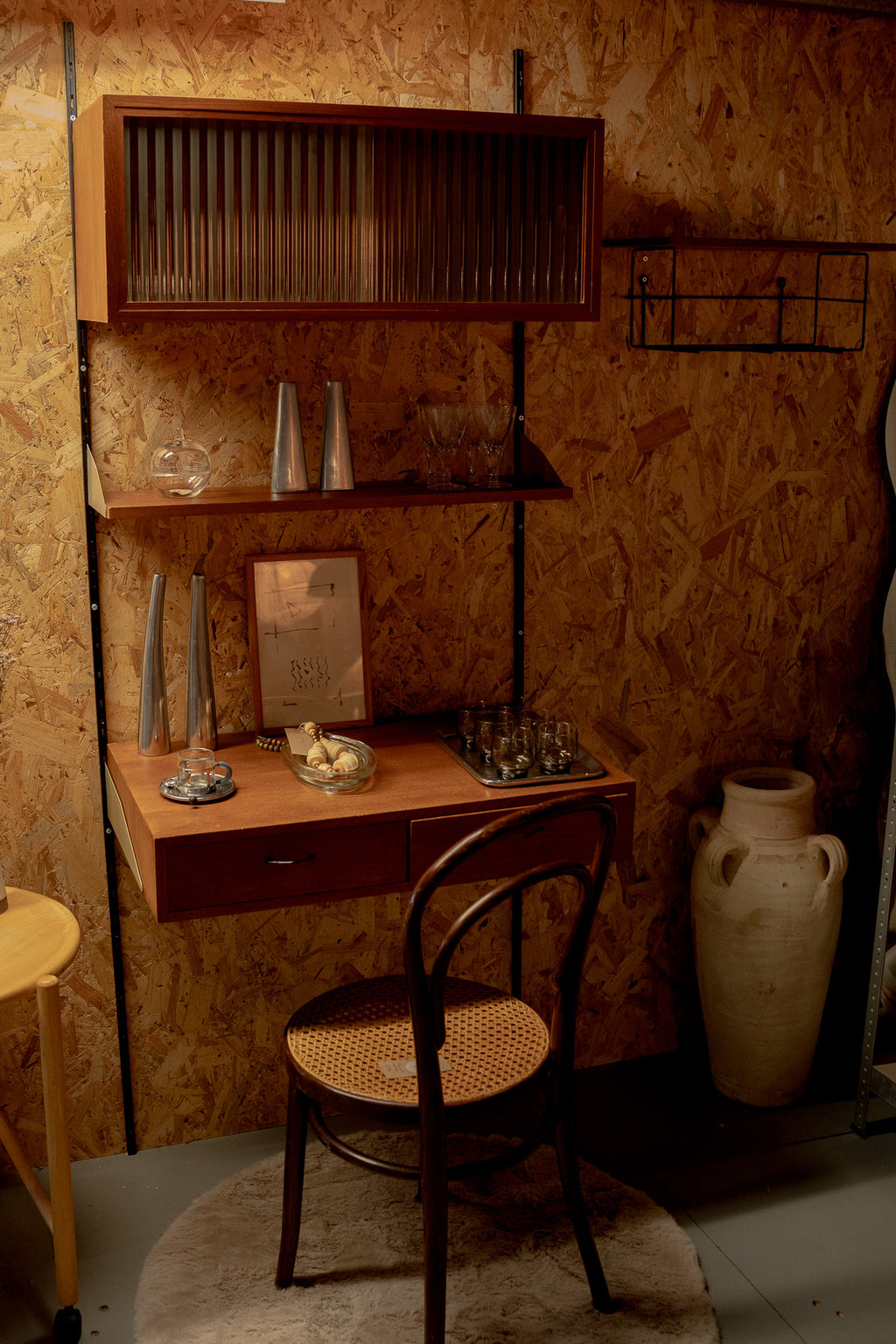 Vintage wandkast - plank - bureau - kast