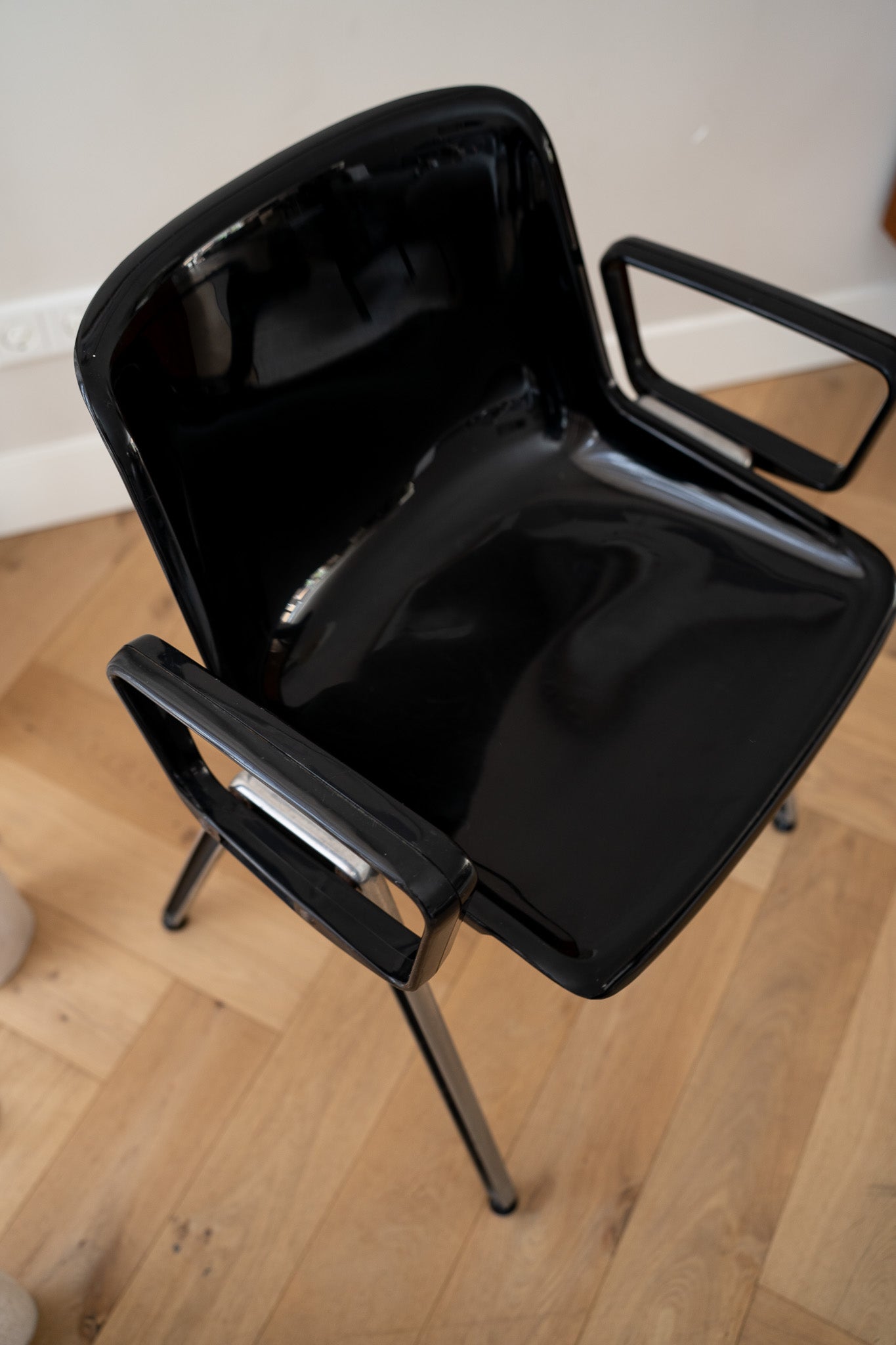 Set of 2 Modes by Osvaldo Borsani for Tecno chairs