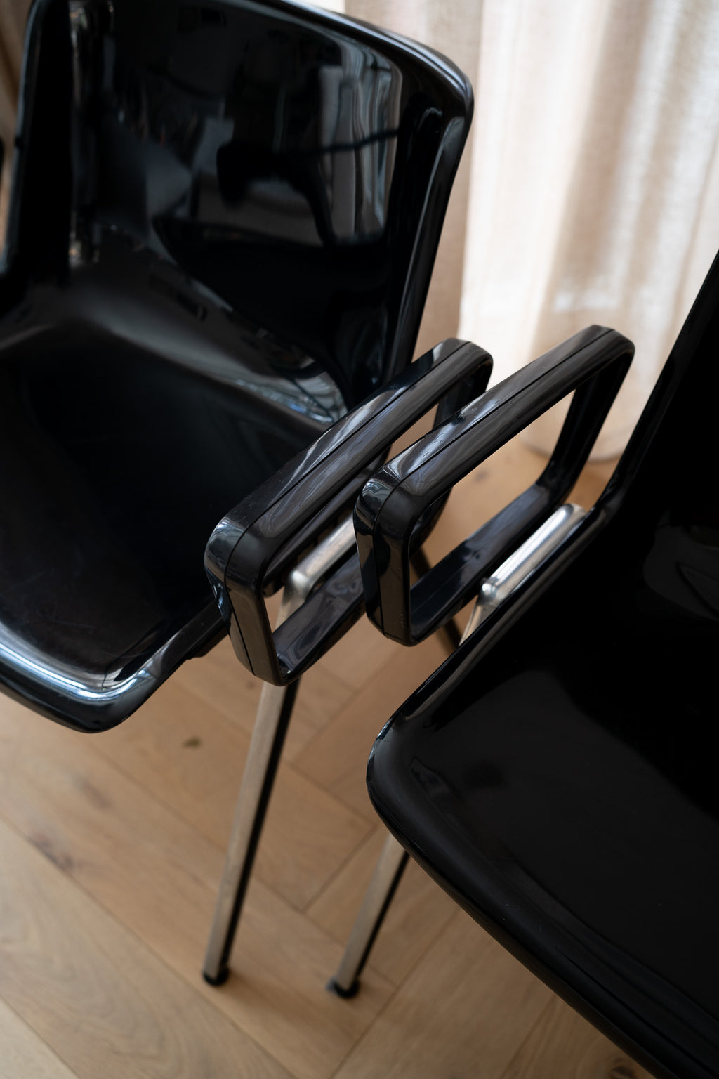 Set of 2 Modes by Osvaldo Borsani for Tecno chairs