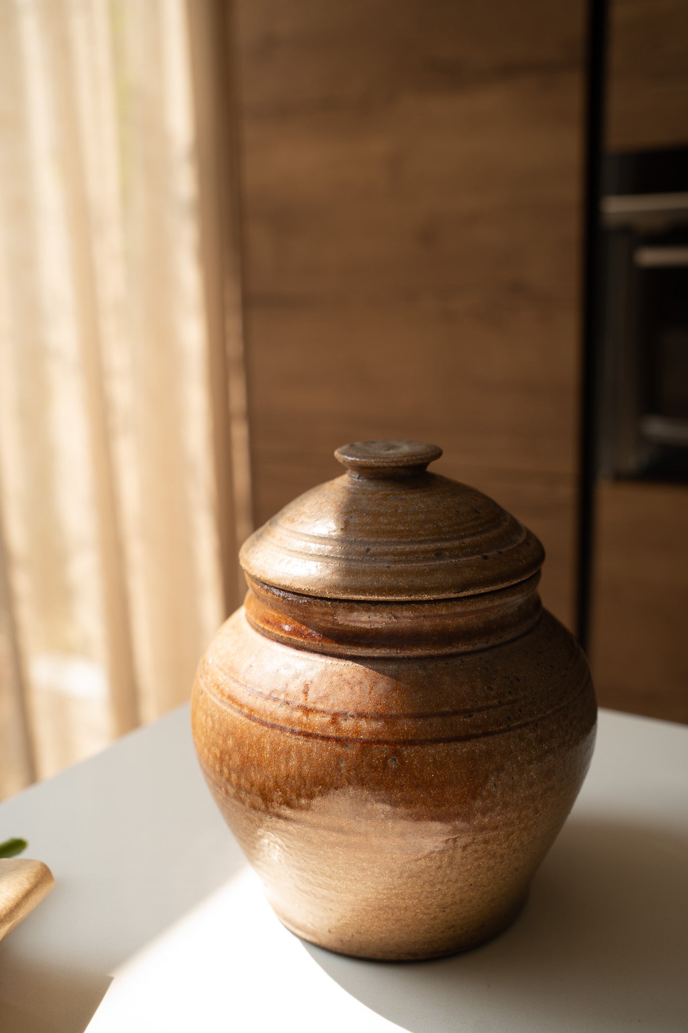 Stoneware pot