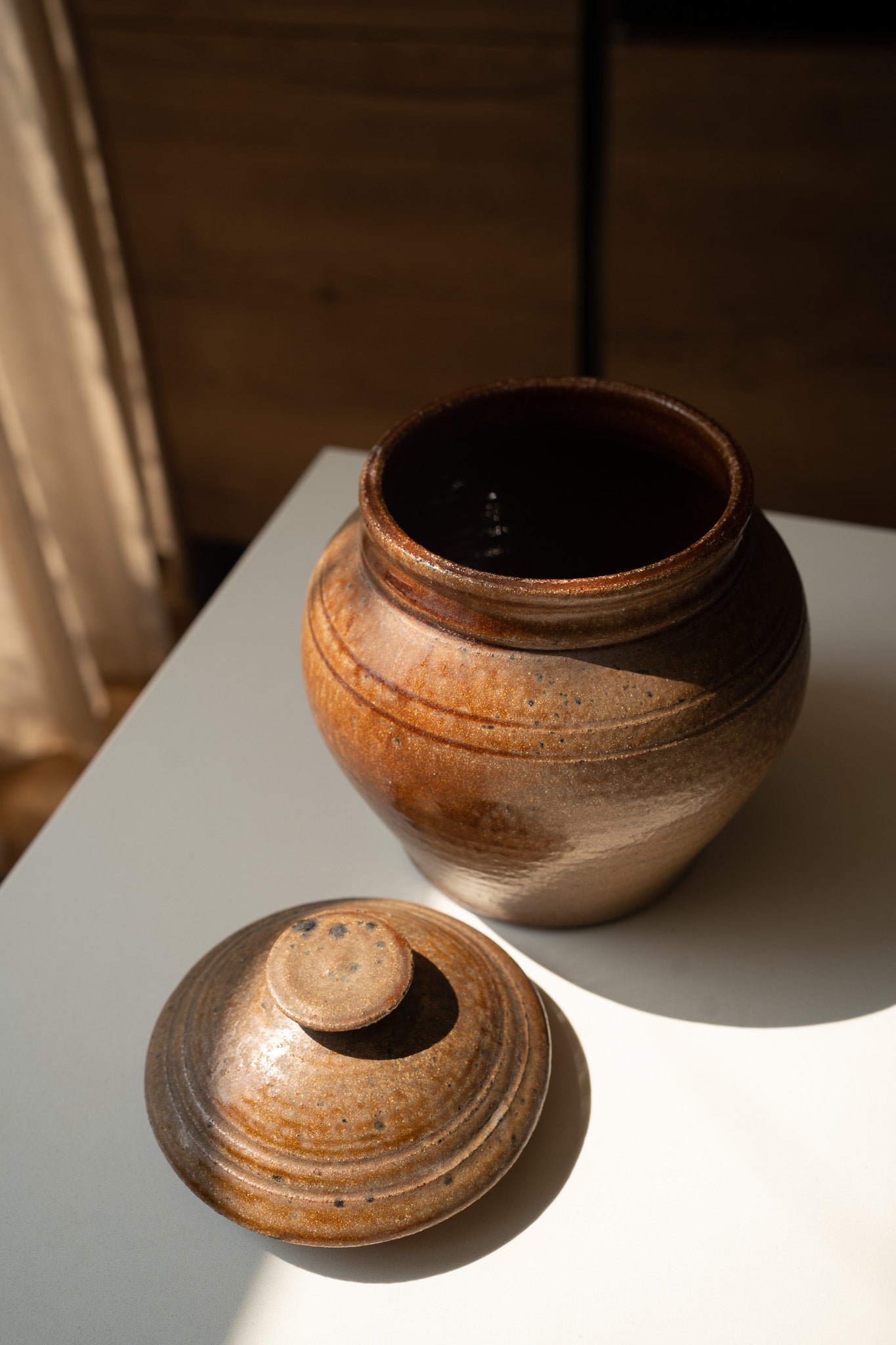 Stoneware pot