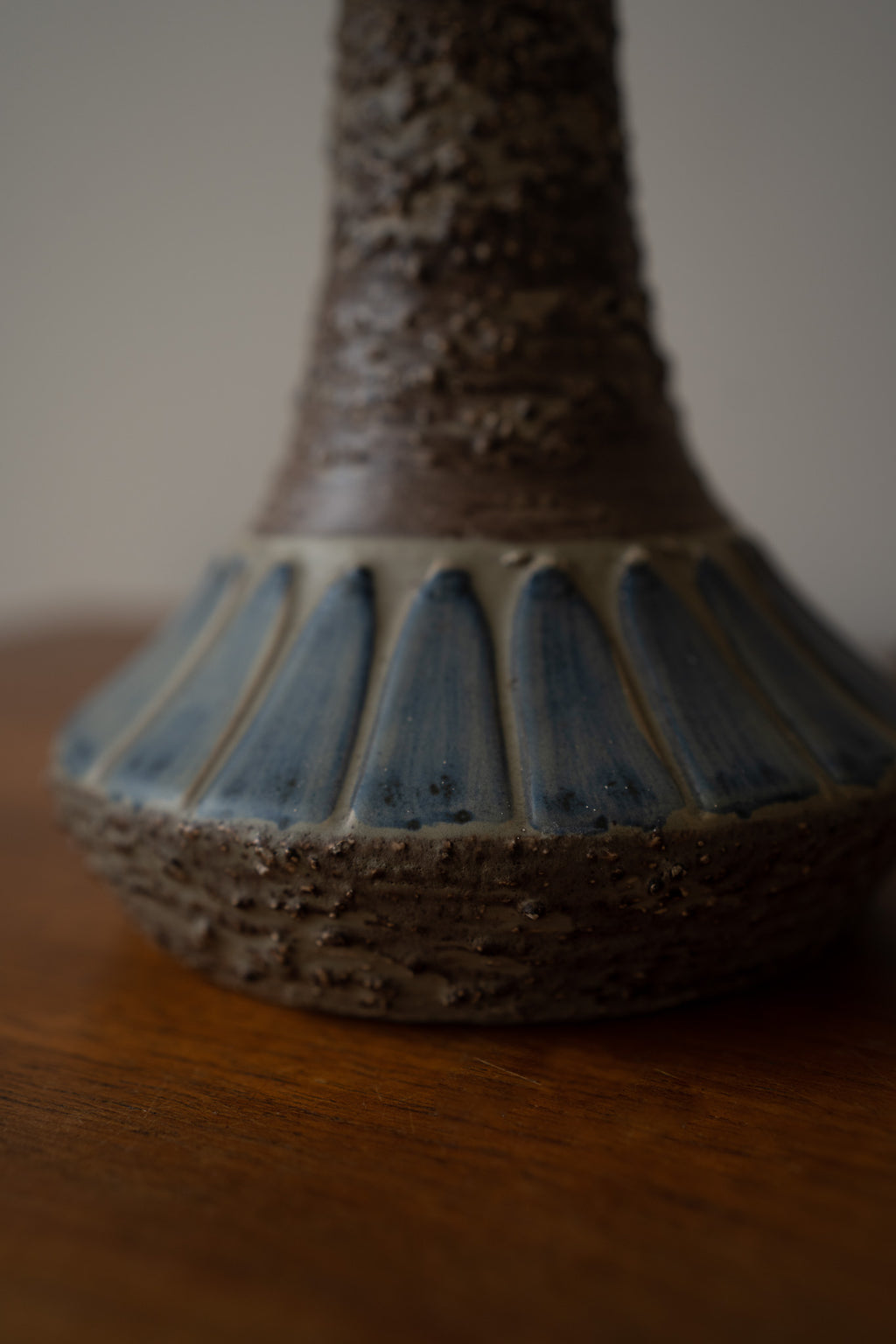 Deense keramieken tafellamp beige/ blauw