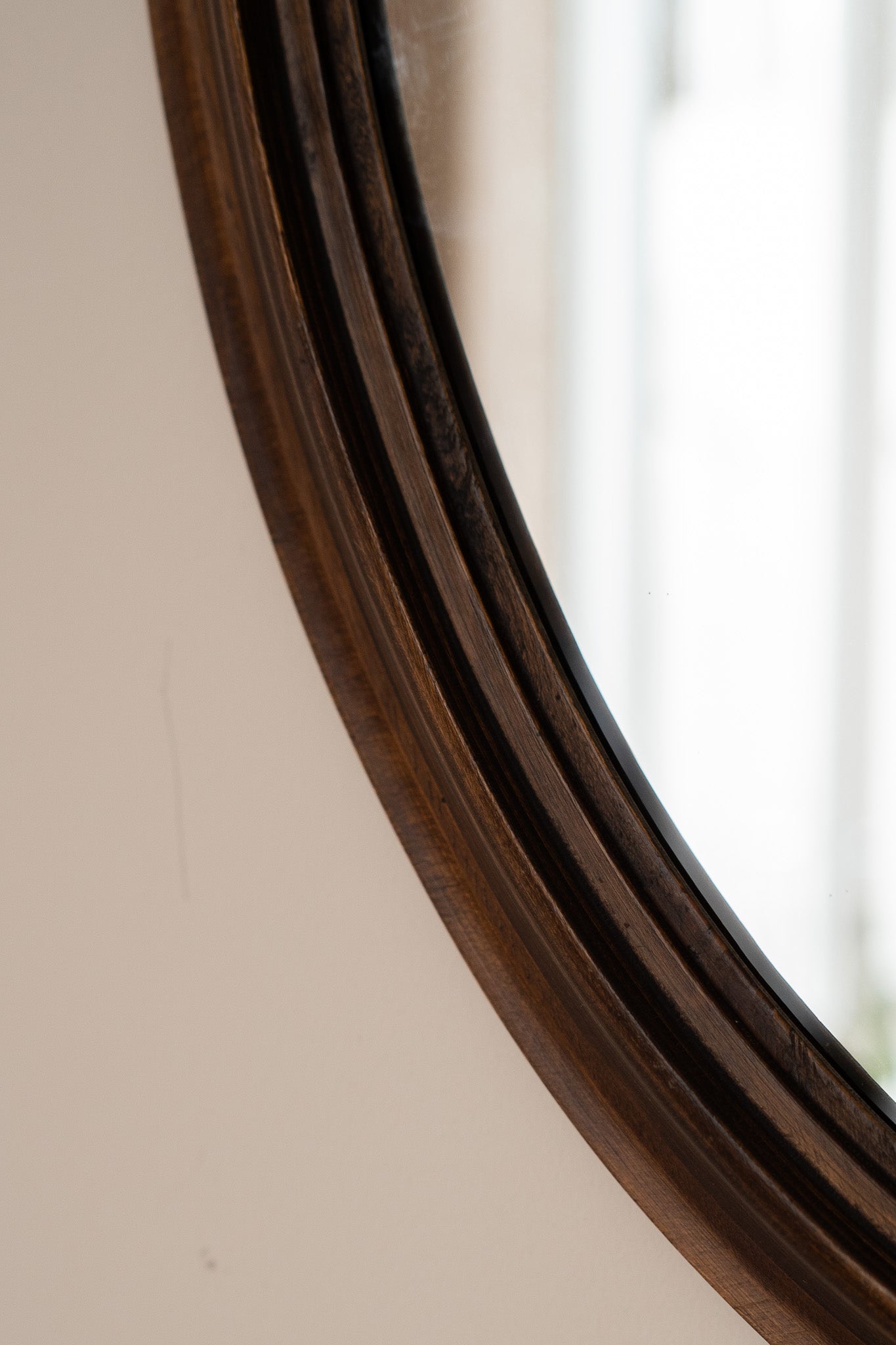 Ovale houten spiegel