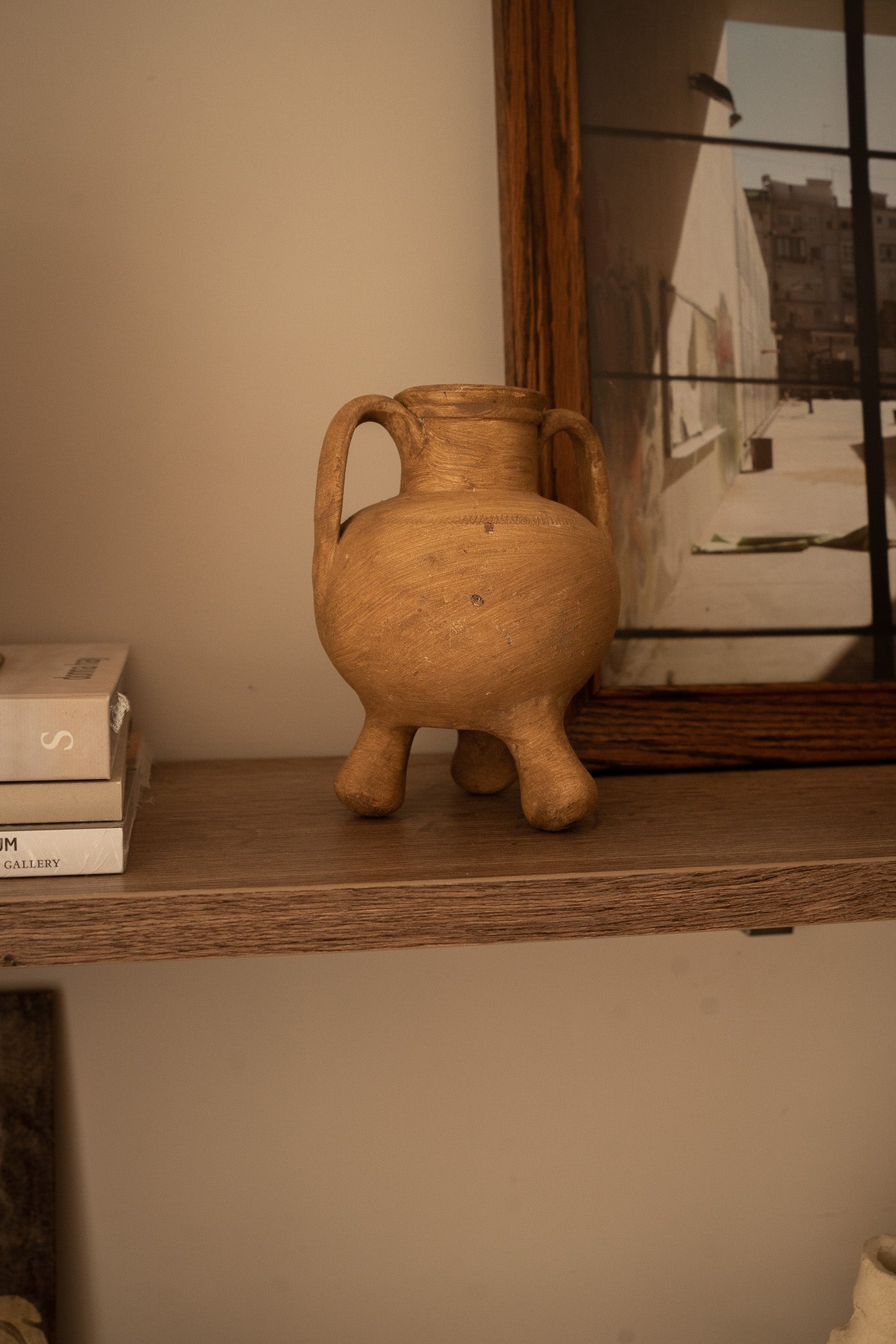 Beige decoratie vaas