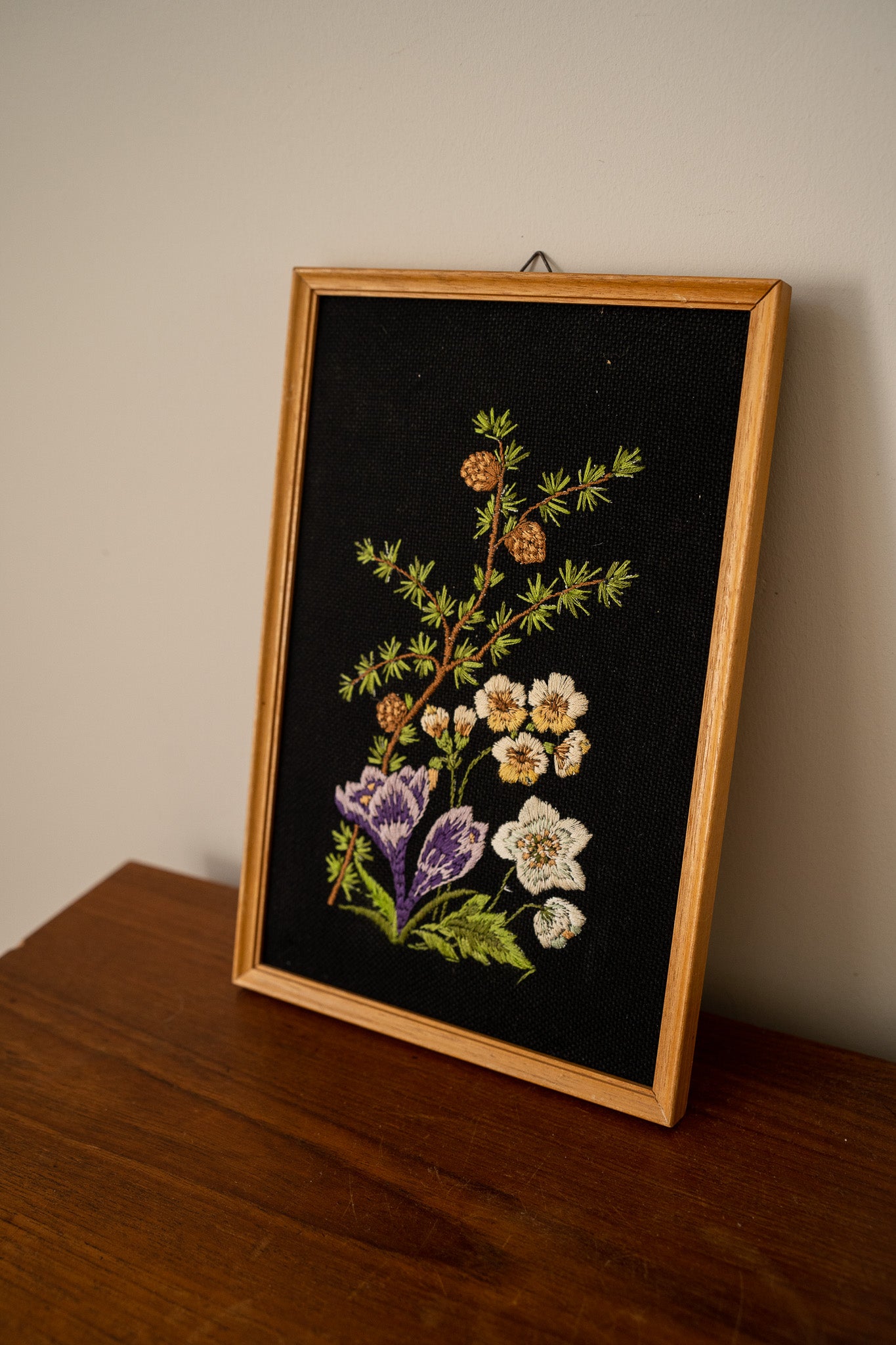 Geborduurd schilderij bloemen