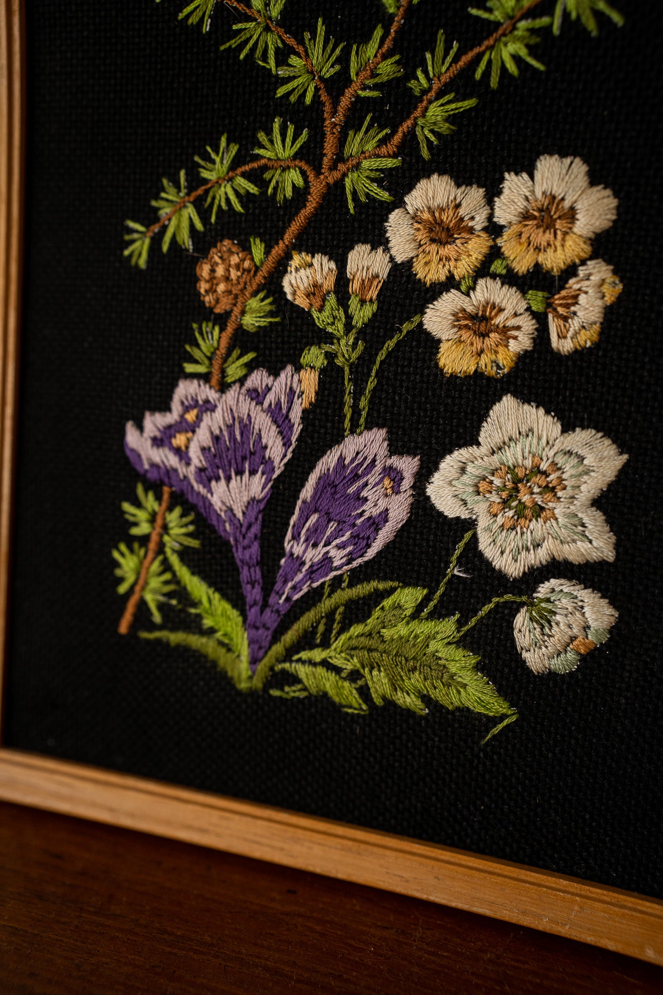 Geborduurd schilderij bloemen