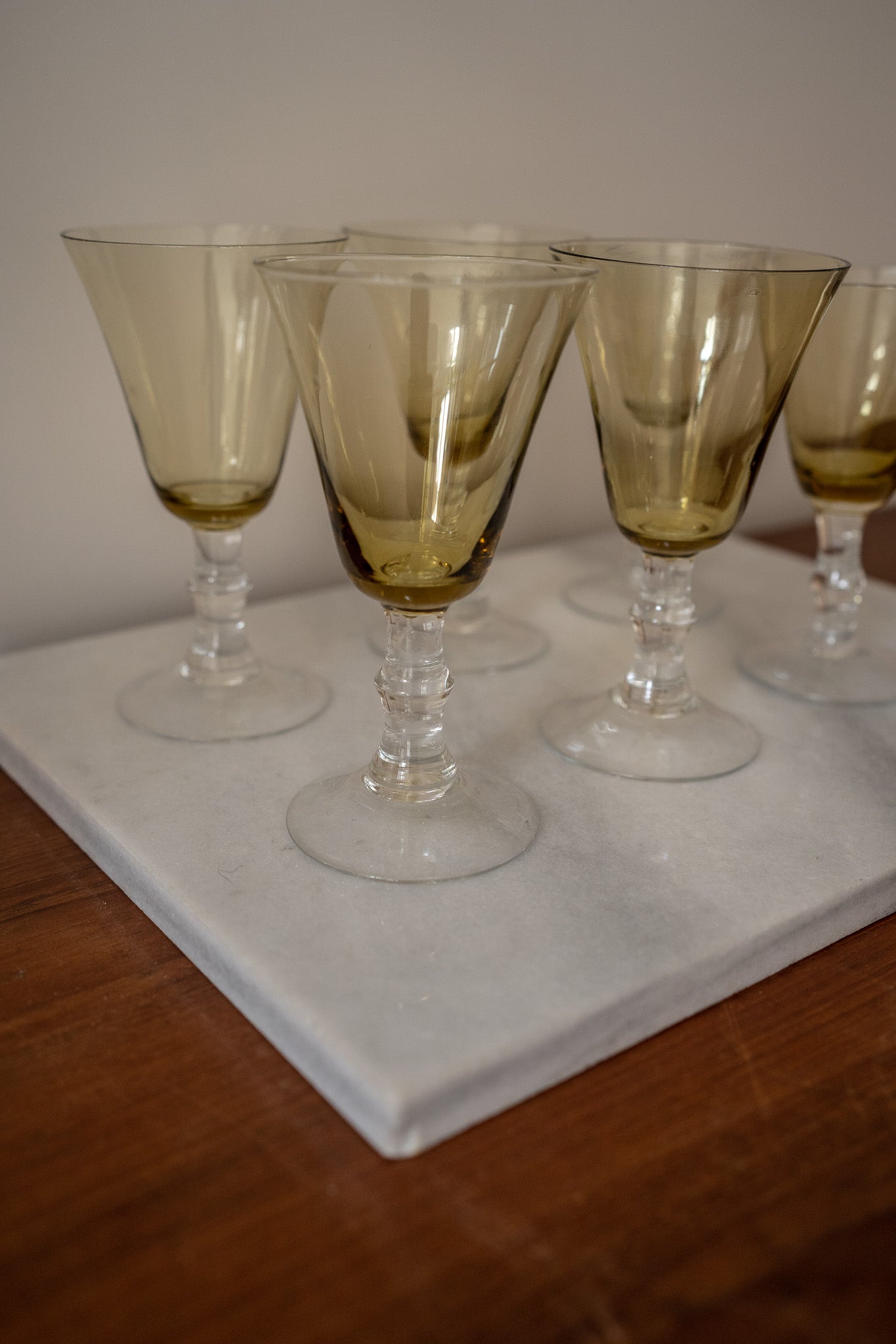 Set van 6 okergele glazen