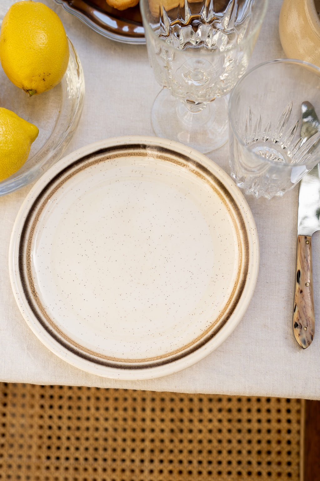 Beige & spikkel ontbijtbordjes