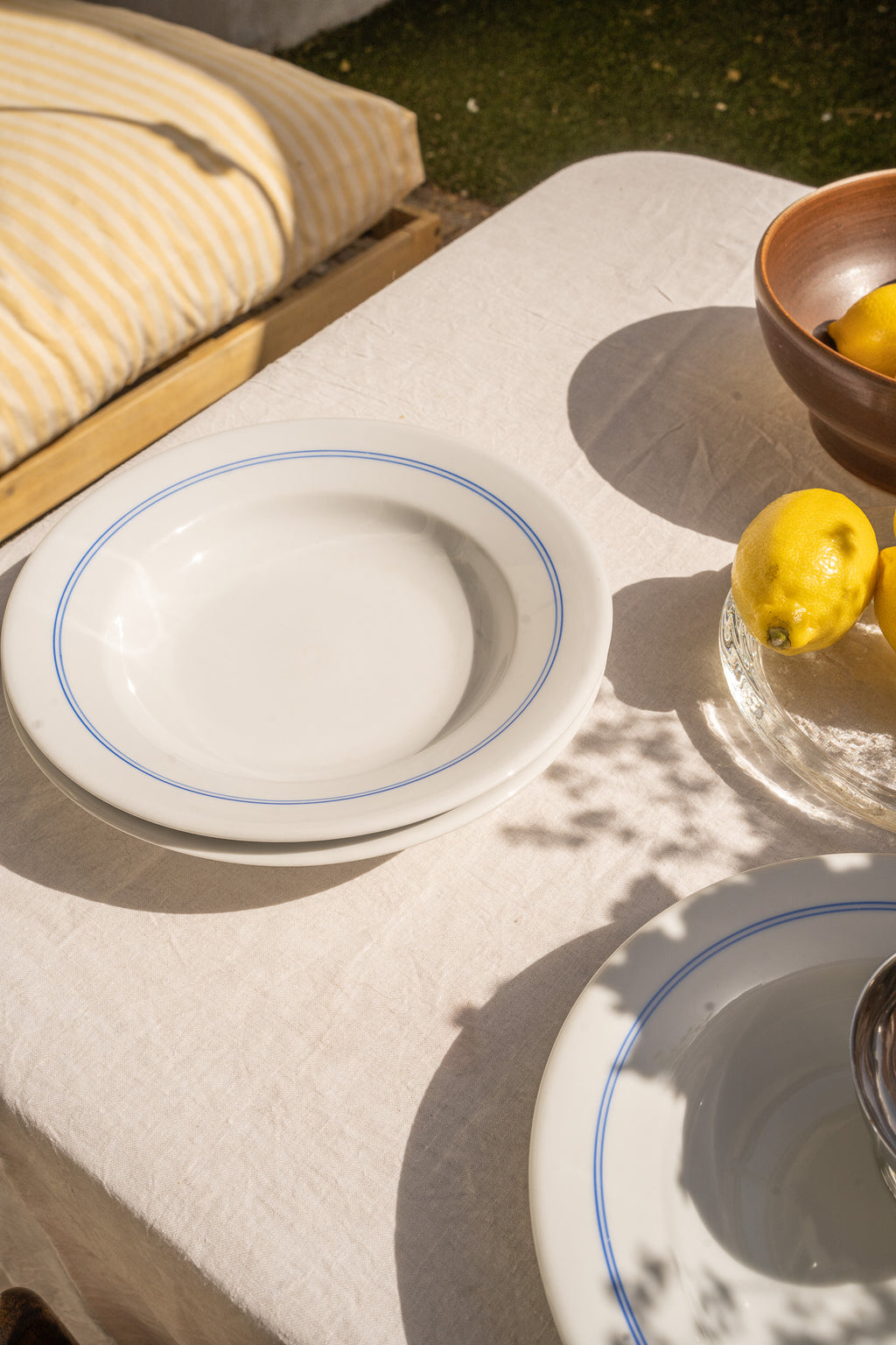 Set van 6 witte diepe borden & blauwe rand