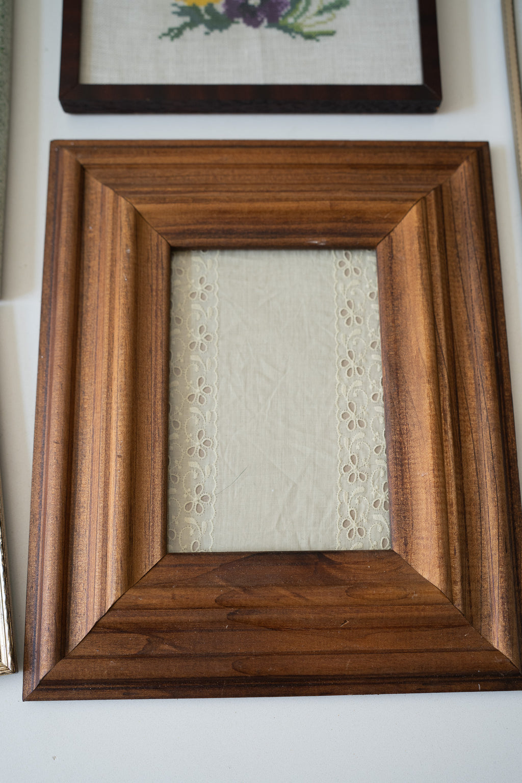 Brede houten lijst