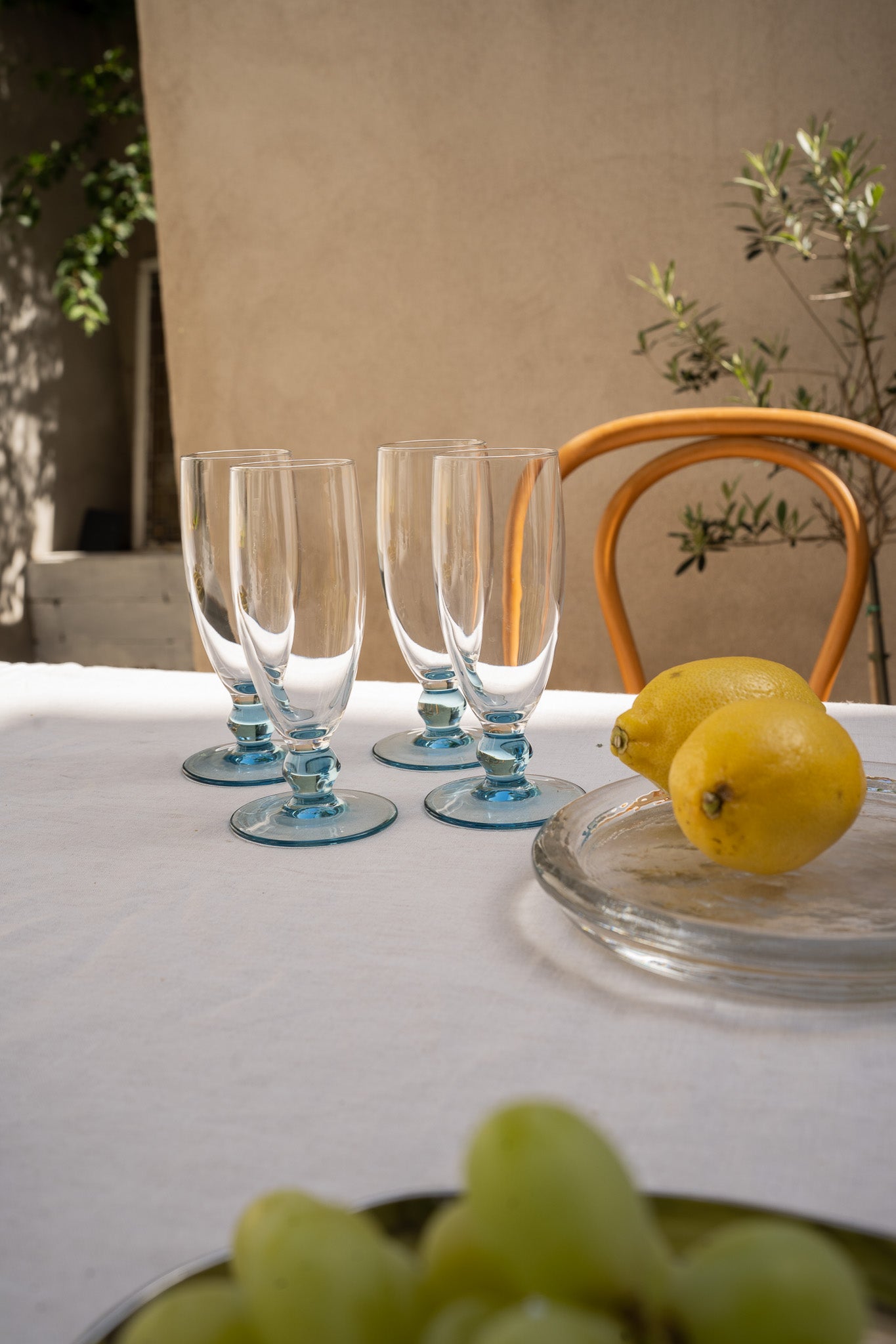 Set van 4 blauwe champagneflutes