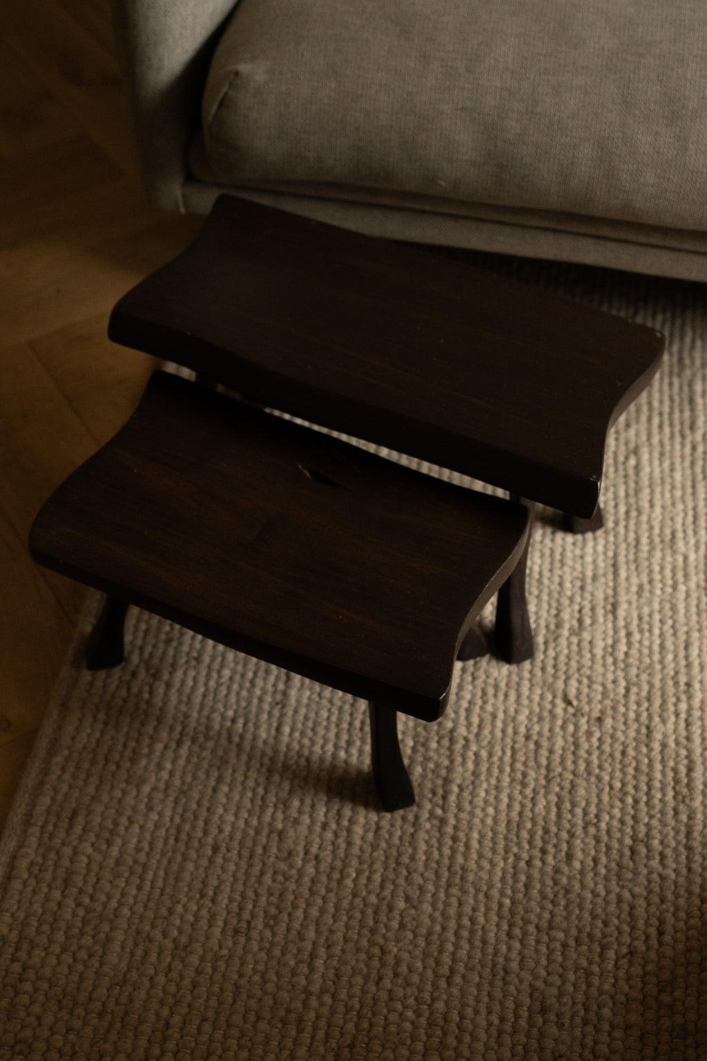 Set van 2 bijzettafel brutalist stijl
