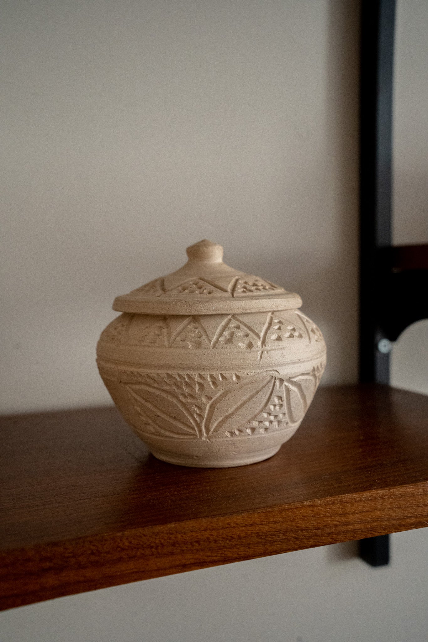 Sierlijk pot met deksel