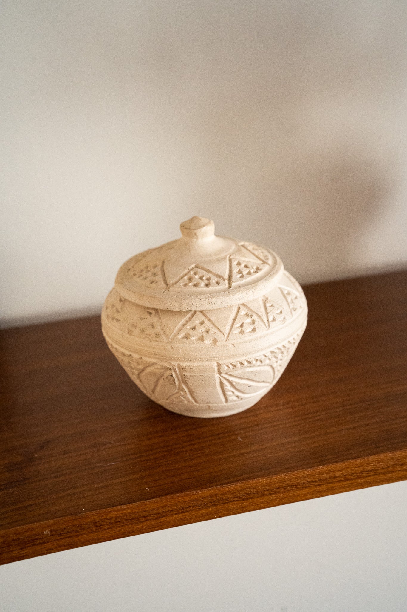 Sierlijk pot met deksel