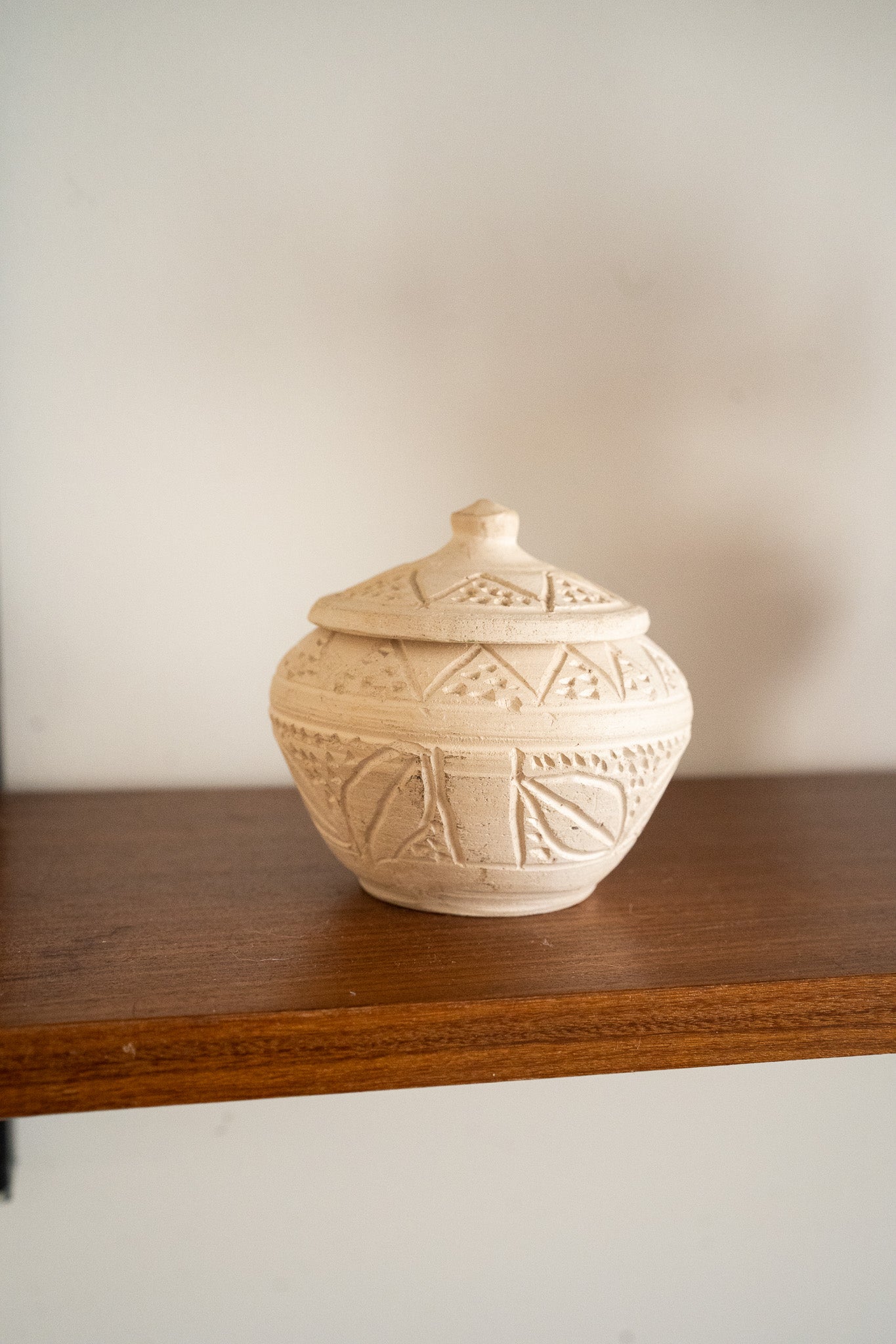 Sierlijk pot met deksel