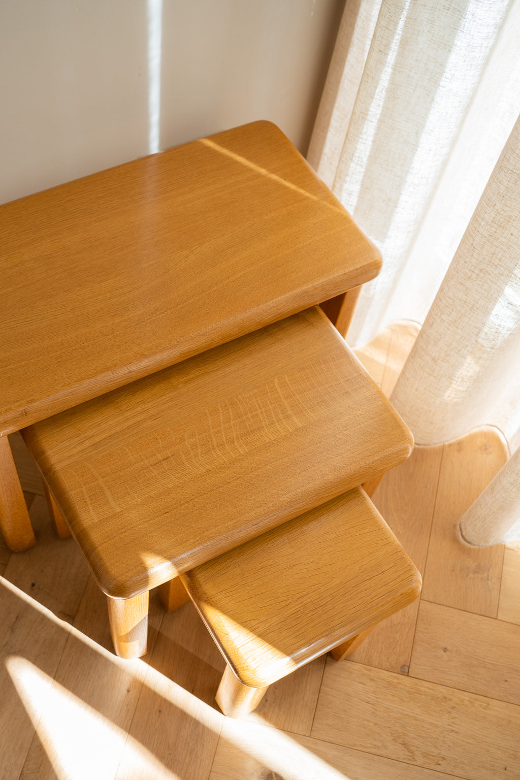 Vintage brutalist jaren 60/70 eikenhout nesting tables