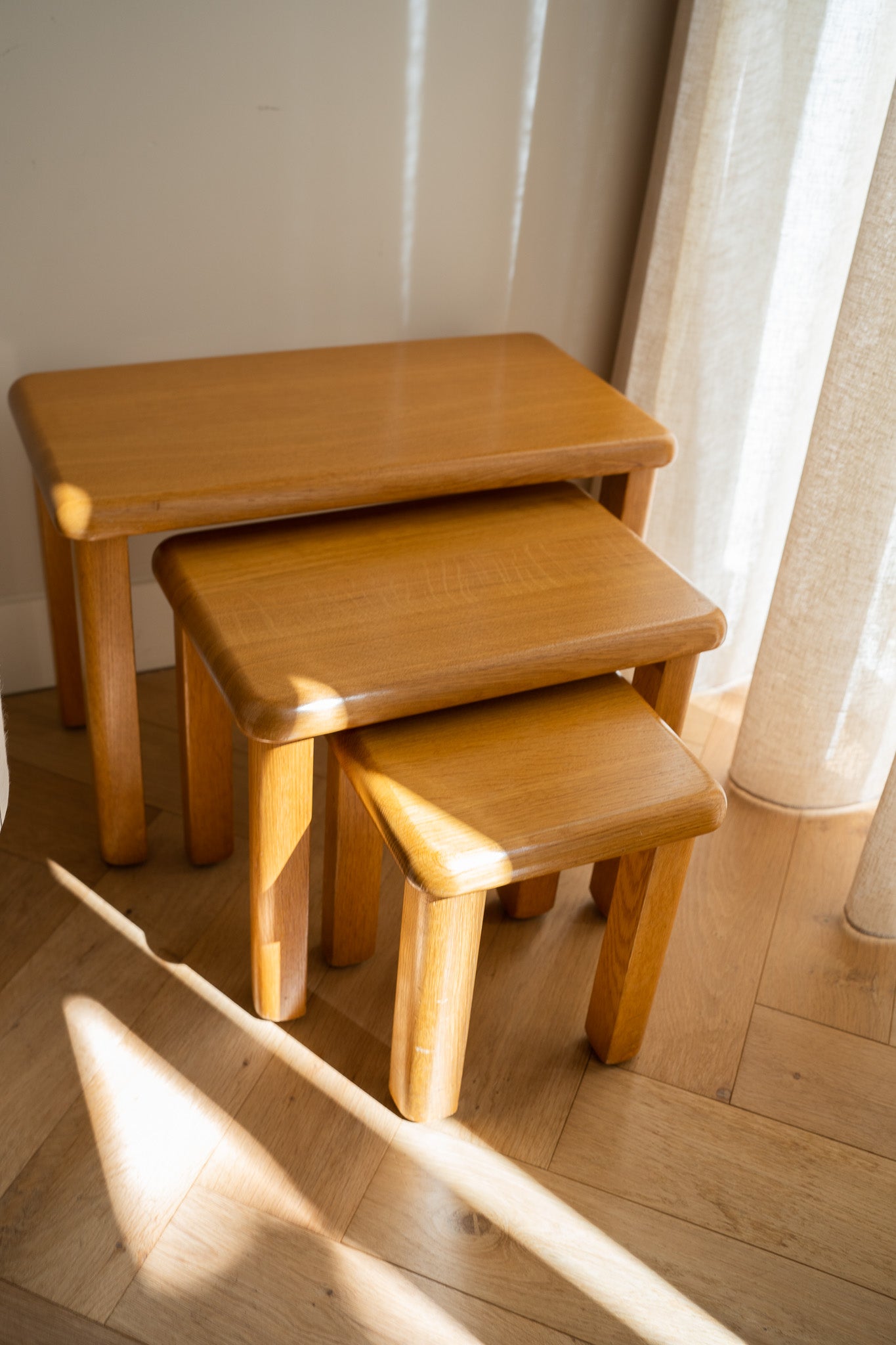 Vintage brutalist jaren 60/70 eikenhout nesting tables
