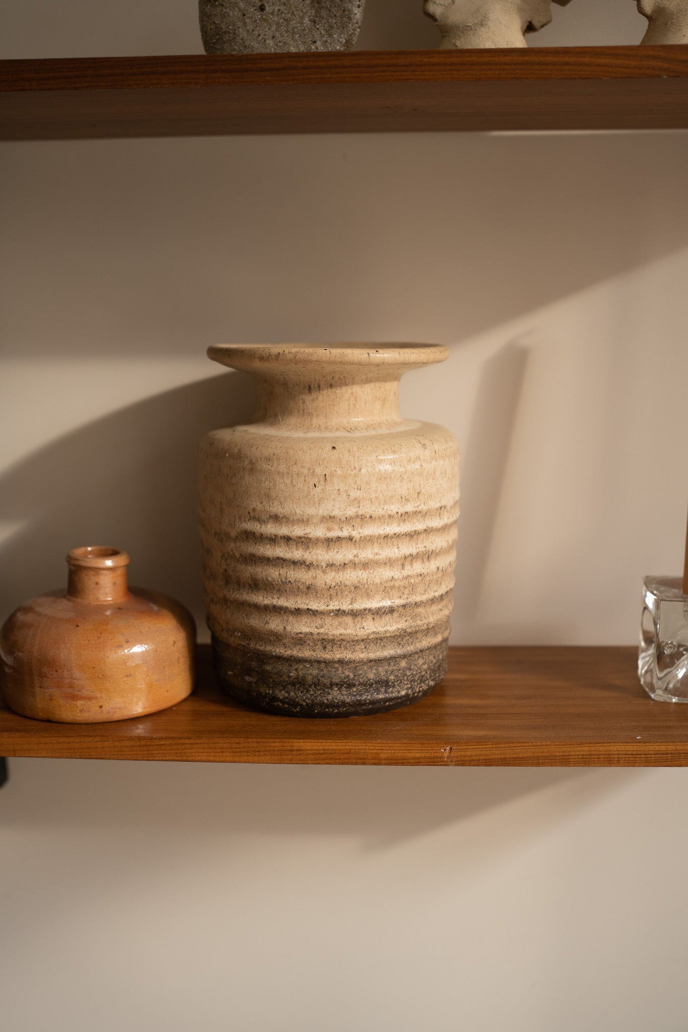 Grote beige/ bruine vaas