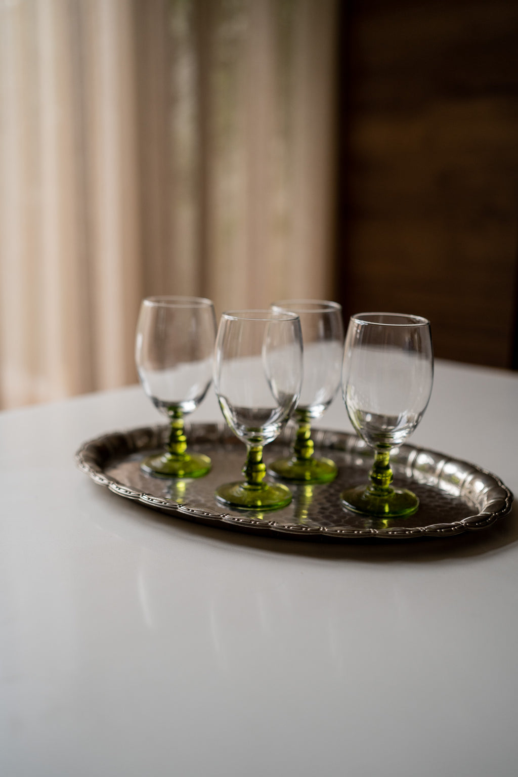 Set van 4 groene wijnglazen