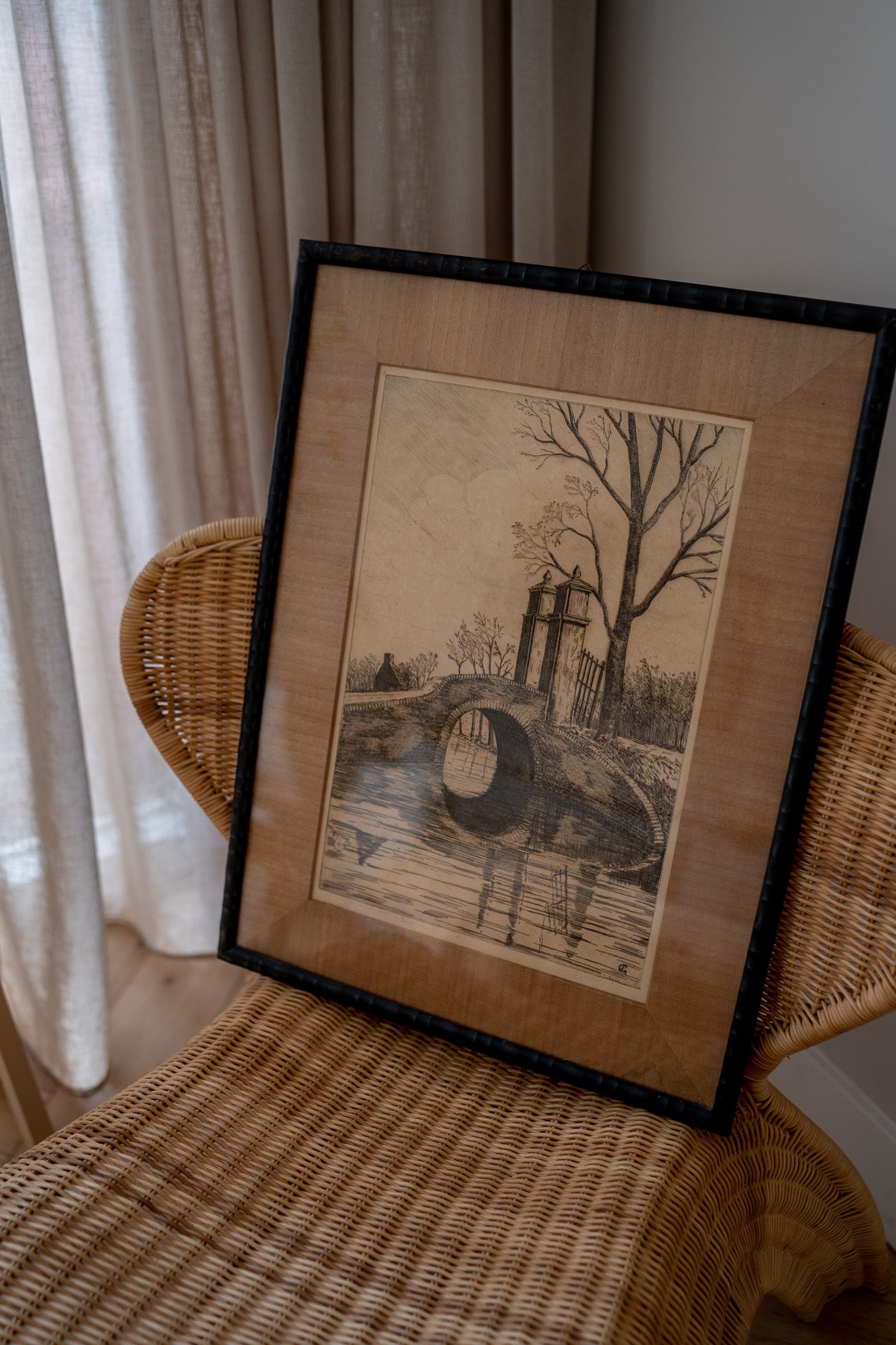 Zwarte bamboe lijst met schets