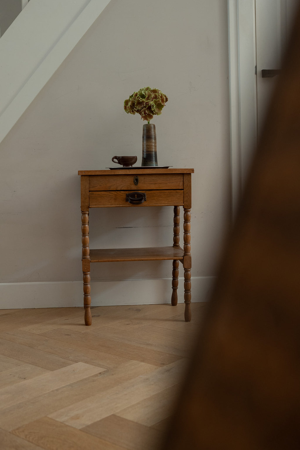 Antieke bijzettafel / Kaptafel