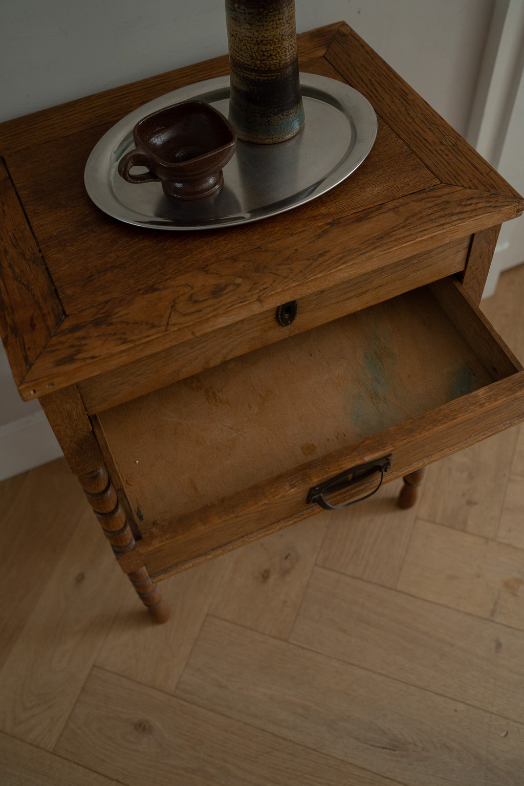 Antieke bijzettafel / Kaptafel