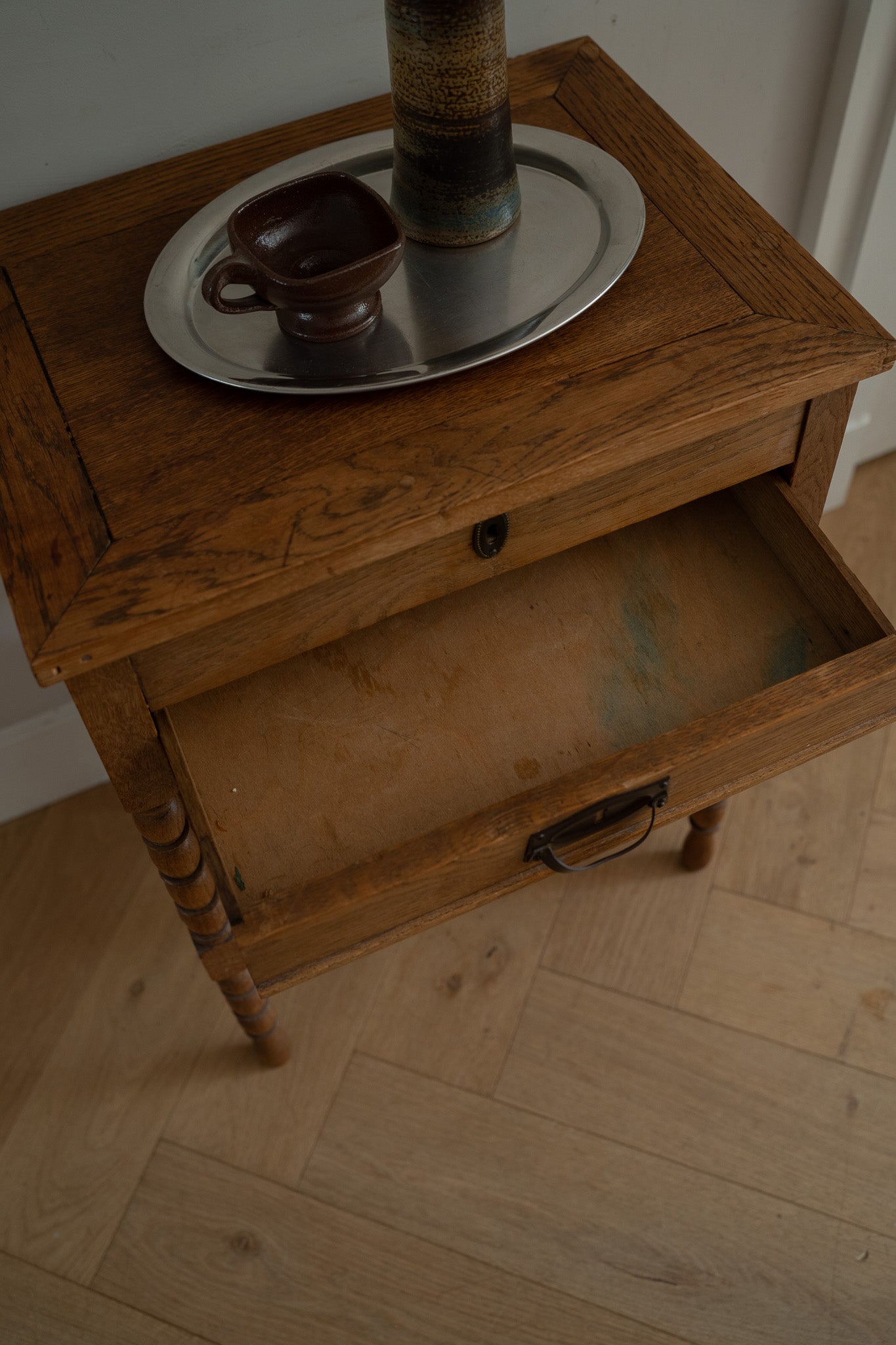 Antieke bijzettafel / Kaptafel