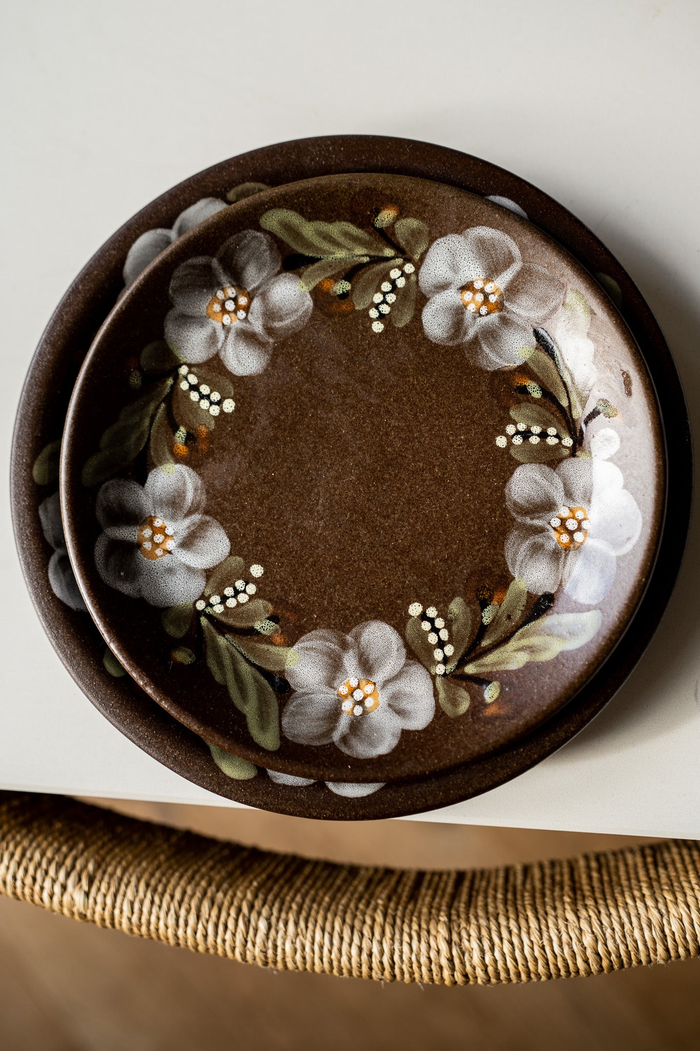 Set van 2 gebloemde borden