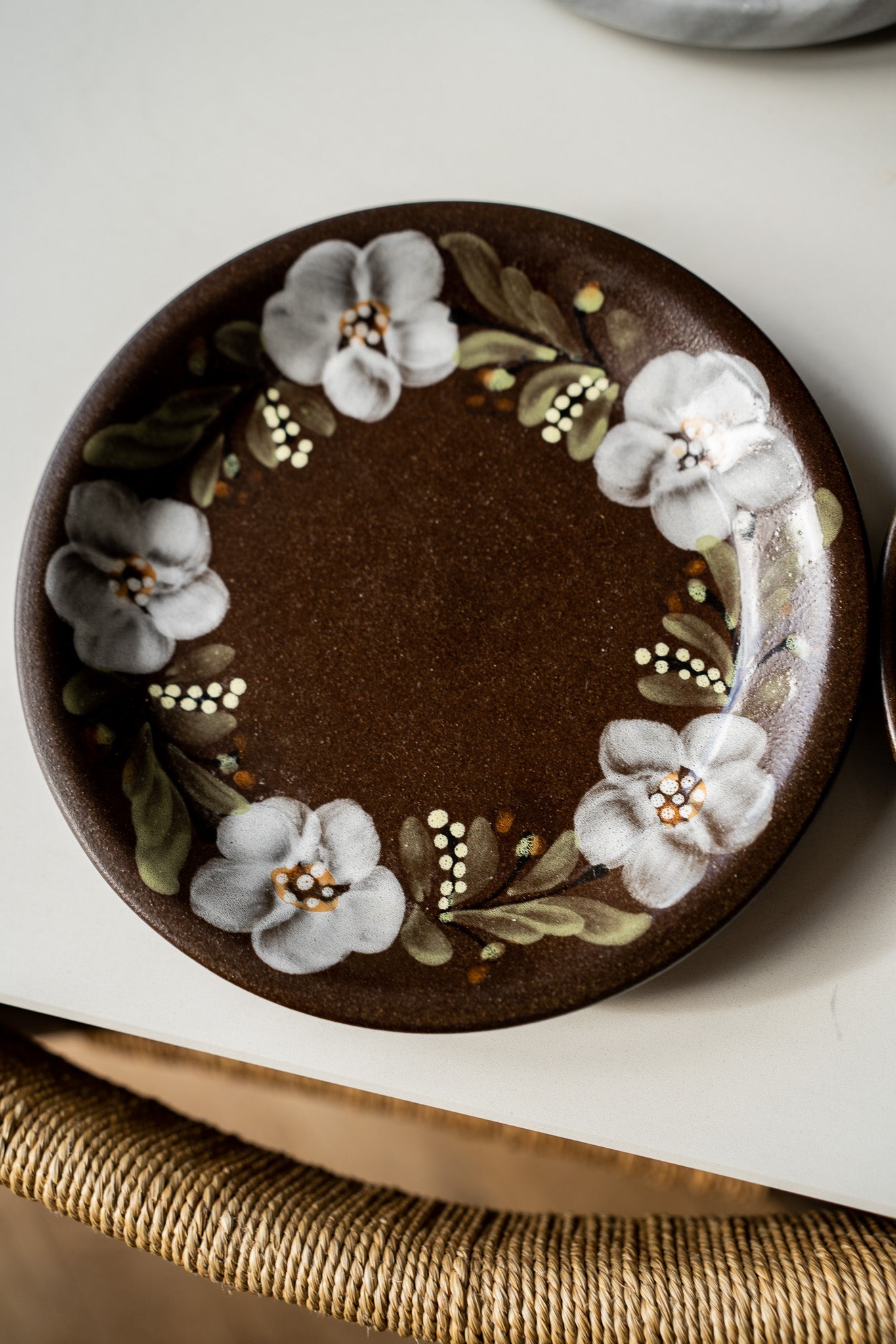 Set van 2 gebloemde borden